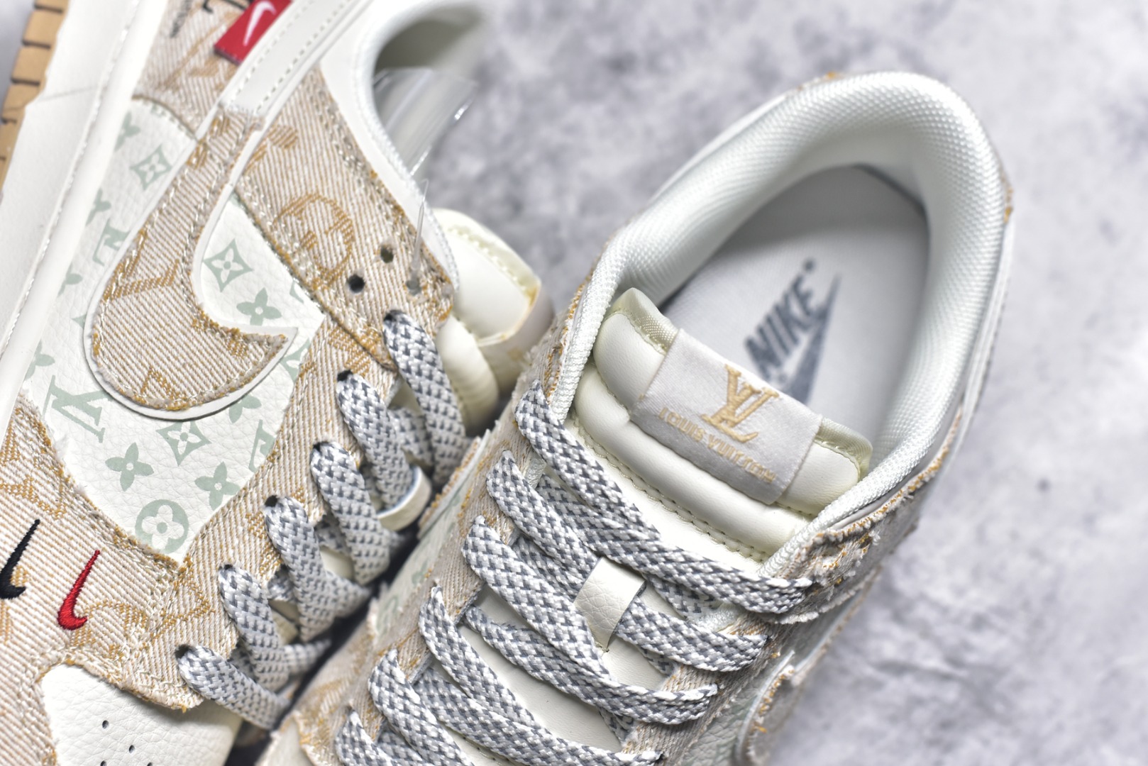 图片[9]-#Nike SB Dunk Low LV联名 卡其牛仔 周年高端定制 低帮休闲板鞋 YX5066-377 #定制鞋盒 大厂纯原品质出货 超高清洁度 皮料切割干净无任何毛边 细节完美 尺码：36 36.5 37.5 38 38.5 39 40 40.5 41 42 42.5 43 44 44.5 45 9.E5-选品中心