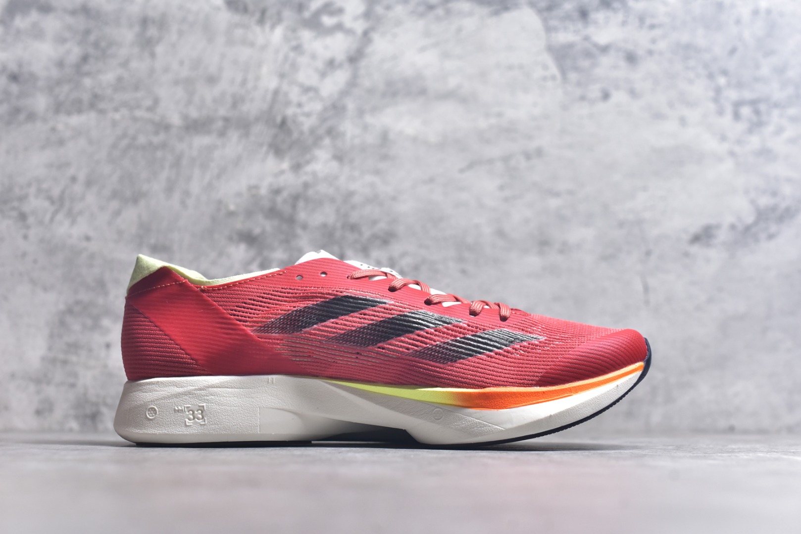 图片[3]-#Adidas Adizero Takumi Sen 10 M耐磨减震专业跑步鞋 男款 北京马拉松40周年限定。冲向目标，一路向前，不断挑战和突破自我。无论是平时训练还是马拉松，让这款adidas跑步鞋伴你畅快开跑。兼具舒适性和结构感，搭载Lightstrike科技，为步伐注入活力。 货号：IG8201 尺码：36 36.5 37.5 38 38.5 39 40 40.5 41 42 42.5 43 44 45-选品中心