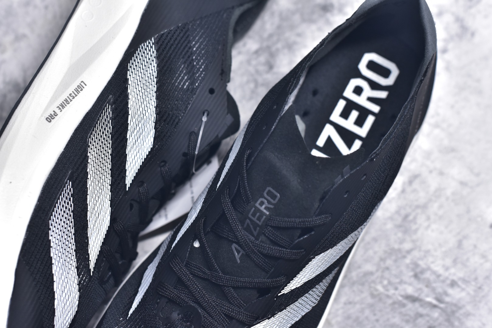 图片[9]-#Adidas Adizero Takumi Sen 10 M耐磨减震专业跑步鞋 男款 北京马拉松40周年限定。冲向目标，一路向前，不断挑战和突破自我。无论是平时训练还是马拉松，让这款adidas跑步鞋伴你畅快开跑。兼具舒适性和结构感，搭载Lightstrike科技，为步伐注入活力。 货号：IH5710 尺码：36 36.5 37.5 38 38.5 39 40 40.5 41 42 42.5 43 44 45-选品中心