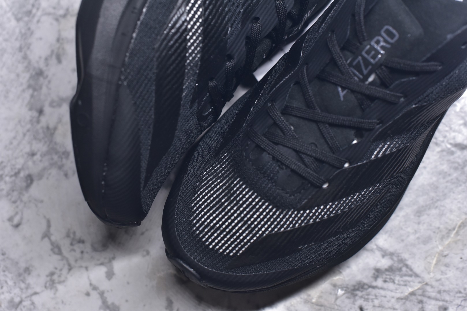 图片[8]-#Adidas Adizero Takumi Sen 10 M耐磨减震专业跑步鞋 男款 北京马拉松40周年限定。冲向目标，一路向前，不断挑战和突破自我。无论是平时训练还是马拉松，让这款adidas跑步鞋伴你畅快开跑。兼具舒适性和结构感，搭载Lightstrike科技，为步伐注入活力。 货号：IG7400 尺码：36 36.5 37.5 38 38.5 39 40 40.5 41 42 42.5 43 44 45-选品中心