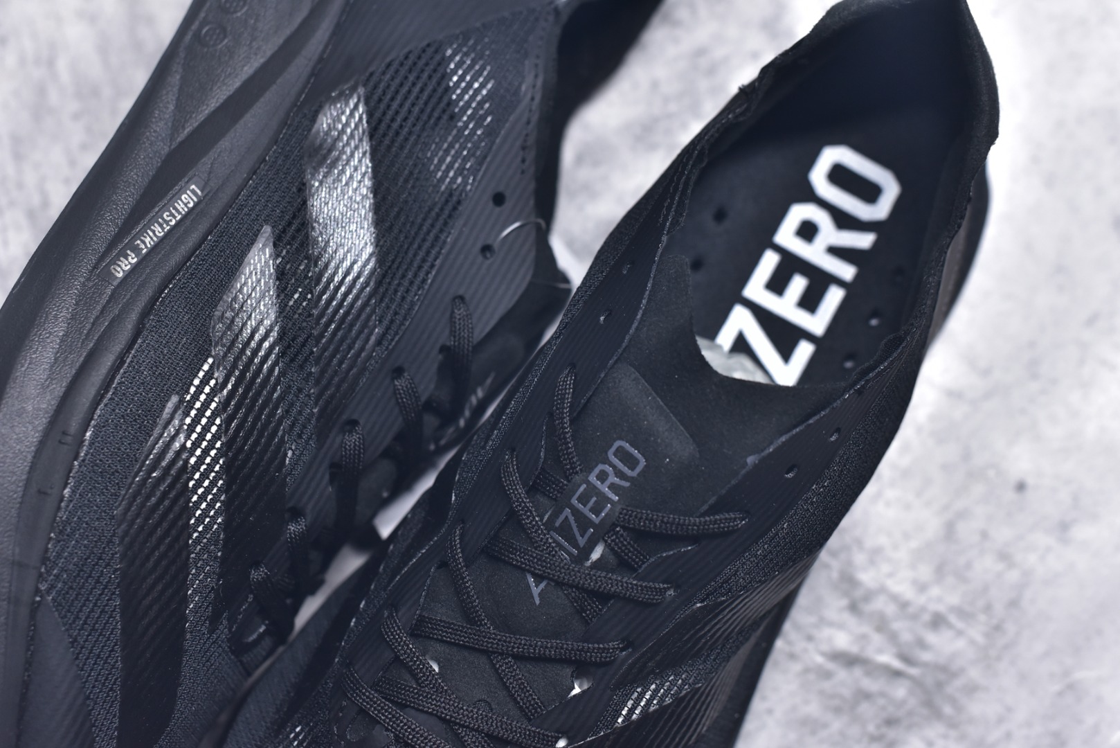 图片[9]-#Adidas Adizero Takumi Sen 10 M耐磨减震专业跑步鞋 男款 北京马拉松40周年限定。冲向目标，一路向前，不断挑战和突破自我。无论是平时训练还是马拉松，让这款adidas跑步鞋伴你畅快开跑。兼具舒适性和结构感，搭载Lightstrike科技，为步伐注入活力。 货号：IG7400 尺码：36 36.5 37.5 38 38.5 39 40 40.5 41 42 42.5 43 44 45-选品中心