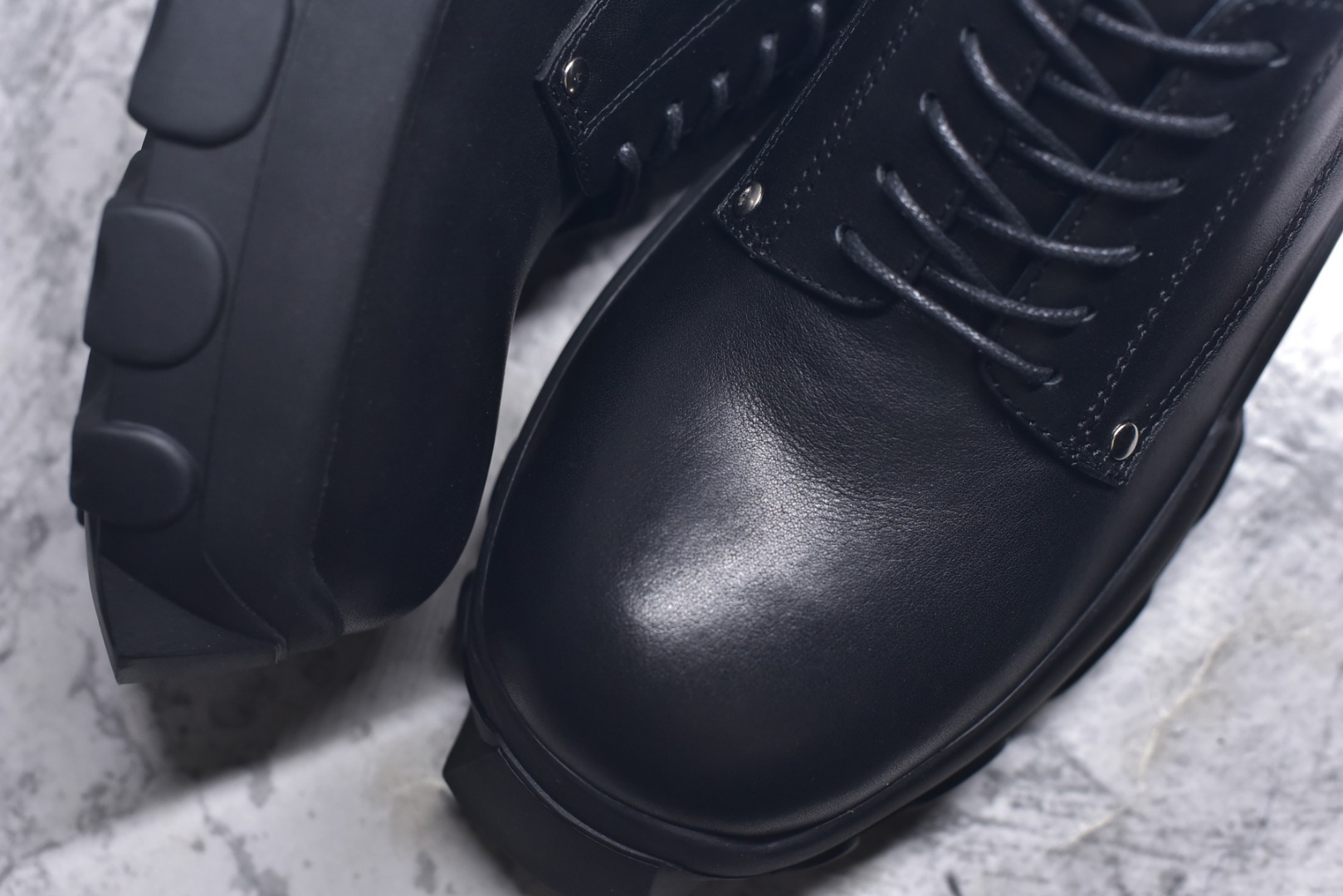 图片[8]-#Rick Owens 瑞克欧文斯 Laceup Bozo Tractor 章鱼德比 低帮厚底休闲皮鞋 原版开发 进口头层牛皮材质 内里小牛皮 外观时尚大气 鞋底采用耐磨的材质 尺码：39 40 41 42 43 44 45-选品中心