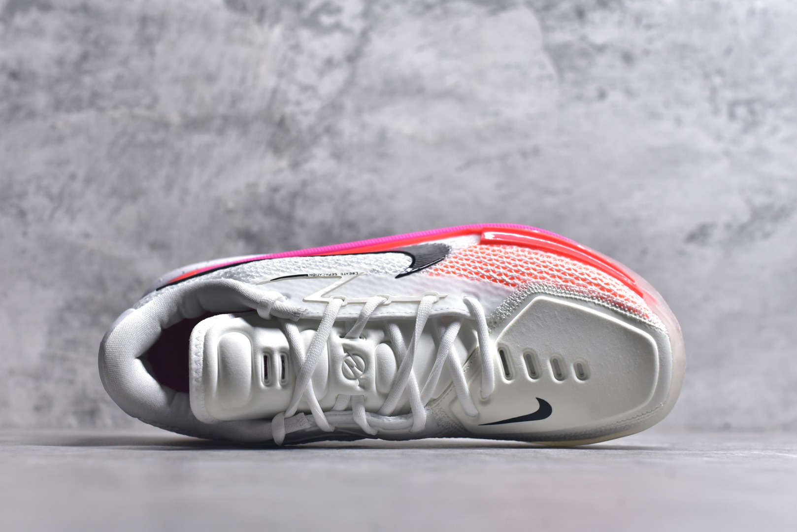 图片[4]-#Nike Air Zoom G.T.Cut 1 Sabrina lonescu 耐克新款实战系列篮球鞋蜜桃粉 OX纯原生产线出品 全掌REACT+ZOOM STROBEL+后跟ZOOM 离地面更近的设计提供更快的反应速度 轻质双层网质鞋面 鞋面部分区域加强提供更好的控制力 低密度材料制成的鞋舌轻质舒适 后跟处分别配有“GT”字样和全新的鞋款系列Logo 货号：CZ0175-106 尺码：40 40.5 41 42 42.5 43 44 44.5 45 46-选品中心