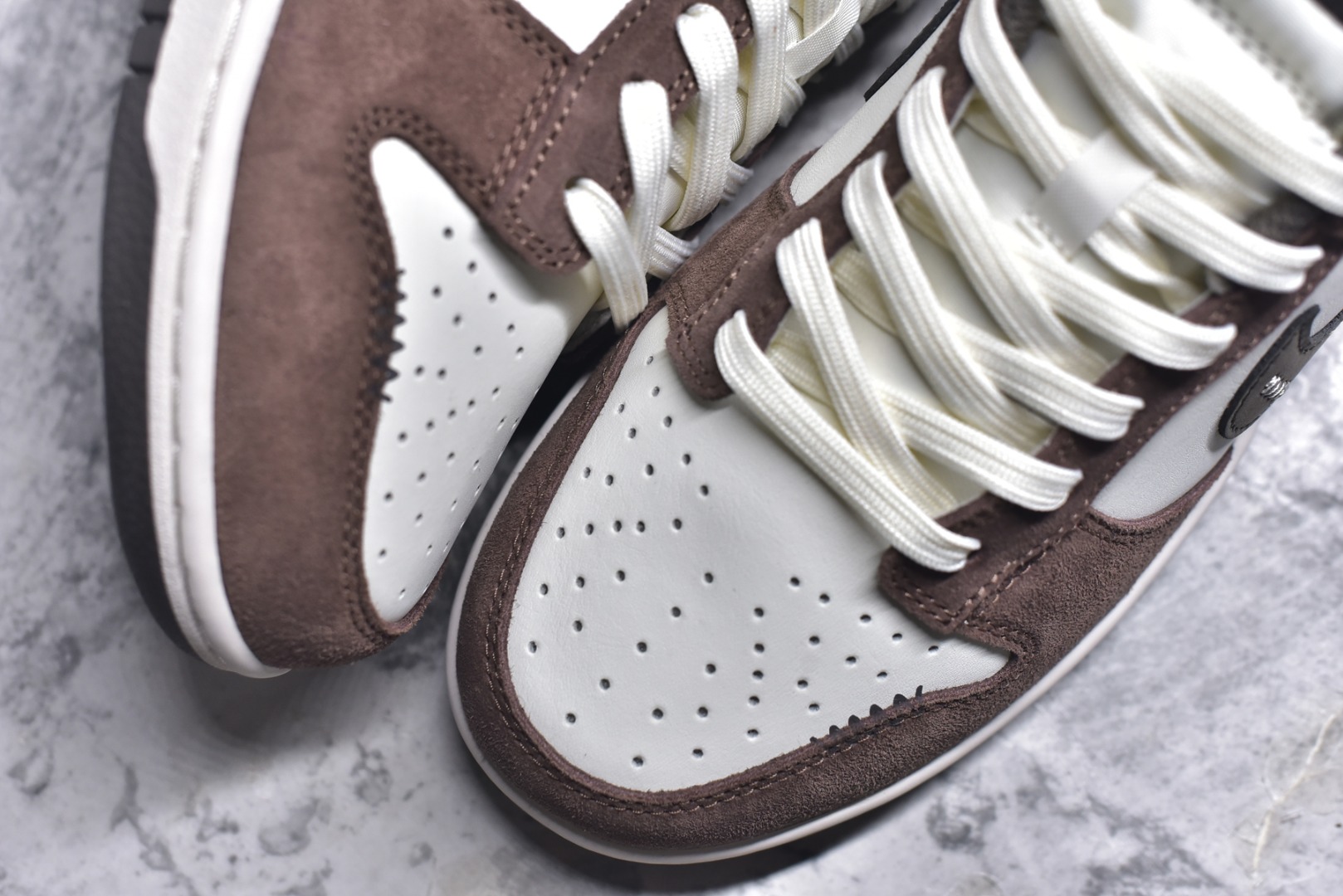 图片[8]-#Nike SB Dunk Low 联名 白咖色 高端定制 低帮休闲板鞋 GW0620-112 #定制鞋盒 大厂纯原品质出货 超高清洁度 皮料切割干净无任何毛边 细节完美 尺码：40 40.5 41 42 42.5 43 44 44.5 45 46 9.E5-选品中心