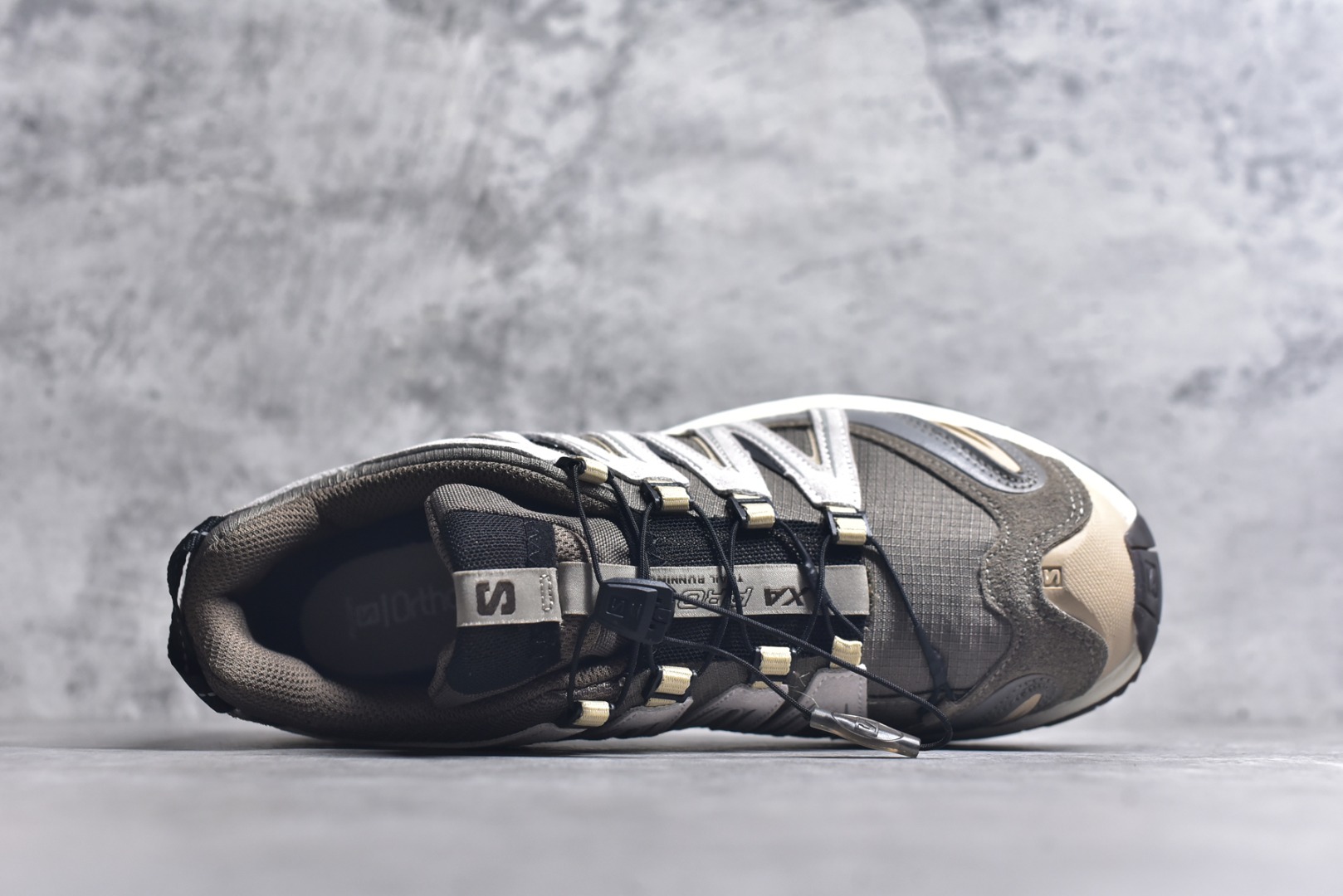 图片[4]-#Salomon XA PRO 3D EXPANSE萨洛蒙户外越野跑鞋 鞋面采用SENSIFIT贴合技术 全方位贴合包裹脚型 鞋跟部鞋底牵引设计 提供强大的抓地性能 更适应野外崎岖不平的道路 其3D ADVANCED CHASSIS底盘 材料轻量大化 钉齿设计更具稳定性、防护性 鞋底易磨损区运用CONTAGRIP高耐磨材料 应对城市硬质路面长距离跑考验 货号：477920-29 尺码：36 36.5 37.5 38 38.5 39 40 40.5 41 42 42.5 43 44 45-选品中心