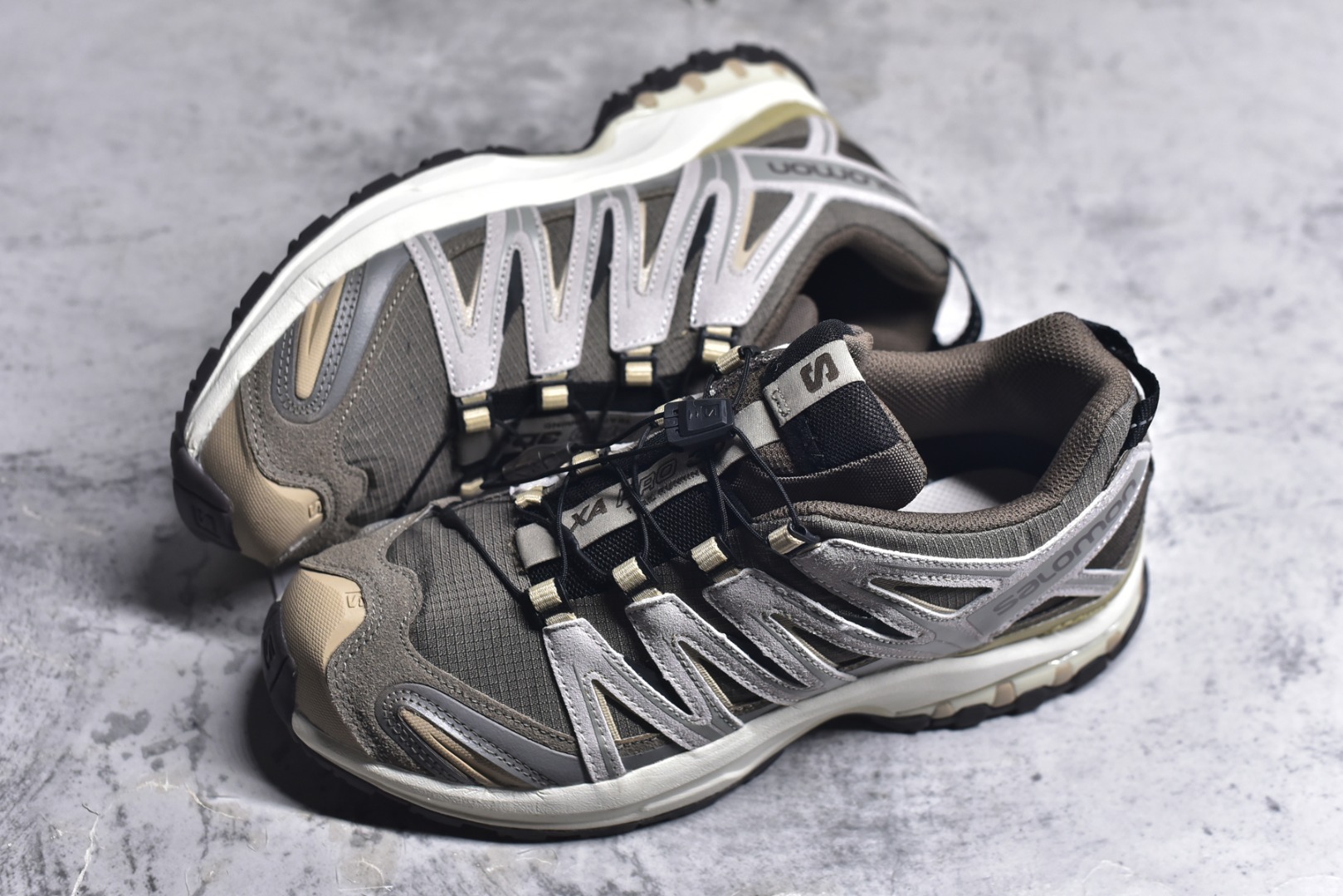 图片[7]-#Salomon XA PRO 3D EXPANSE萨洛蒙户外越野跑鞋 鞋面采用SENSIFIT贴合技术 全方位贴合包裹脚型 鞋跟部鞋底牵引设计 提供强大的抓地性能 更适应野外崎岖不平的道路 其3D ADVANCED CHASSIS底盘 材料轻量大化 钉齿设计更具稳定性、防护性 鞋底易磨损区运用CONTAGRIP高耐磨材料 应对城市硬质路面长距离跑考验 货号：477920-29 尺码：36 36.5 37.5 38 38.5 39 40 40.5 41 42 42.5 43 44 45-选品中心