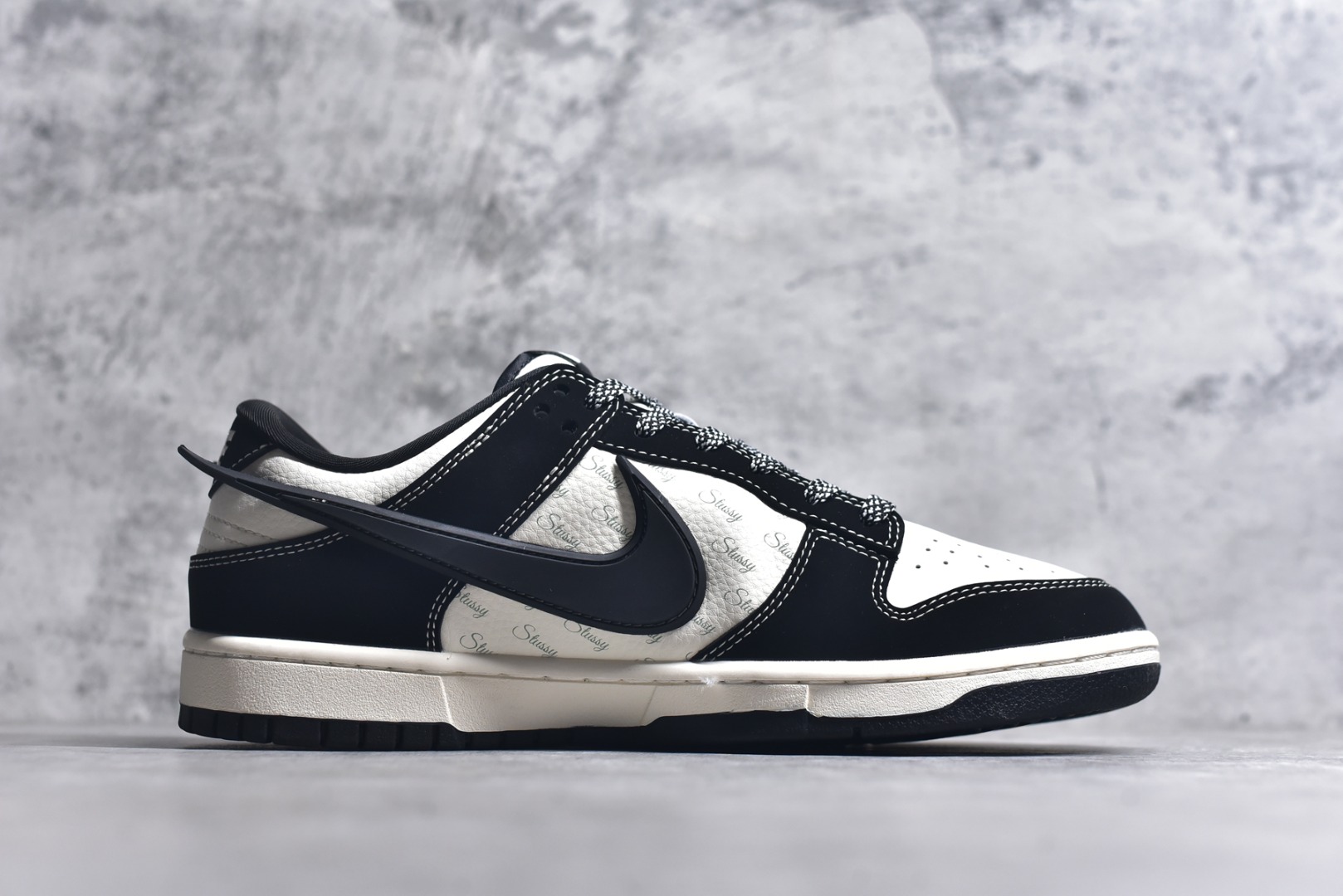 图片[3]-#Nk SB Dunk Low x AMBUSH x 斯图西联名-黑线 周年高端定制 低帮休闲板鞋 XX2025-358 #定制鞋盒 大厂纯原品质出货 超高清洁度 皮料切割干净无任何毛边 细节完美 尺码：36 36.5 37.5 38 38.5 39 40 40.5 41 42 42.5 43 44 44.5 45 9.E5-选品中心