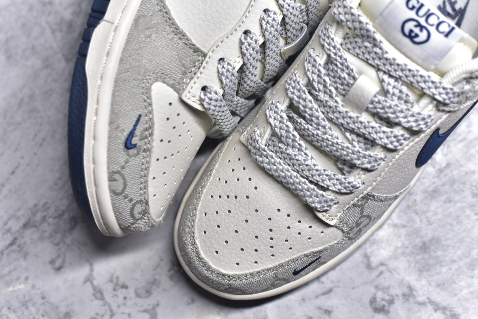 图片[8]-#Nk SB Dunk Low 古驰联名-烟灰蓝勾 周年高端定制 低帮休闲板鞋 XX2025-801 #定制鞋盒 大厂纯原品质出货 超高清洁度 皮料切割干净无任何毛边 细节完美 尺码：36 36.5 37.5 38 38.5 39 40 40.5 41 42 42.5 43 44 44.5 45 9.E5-选品中心