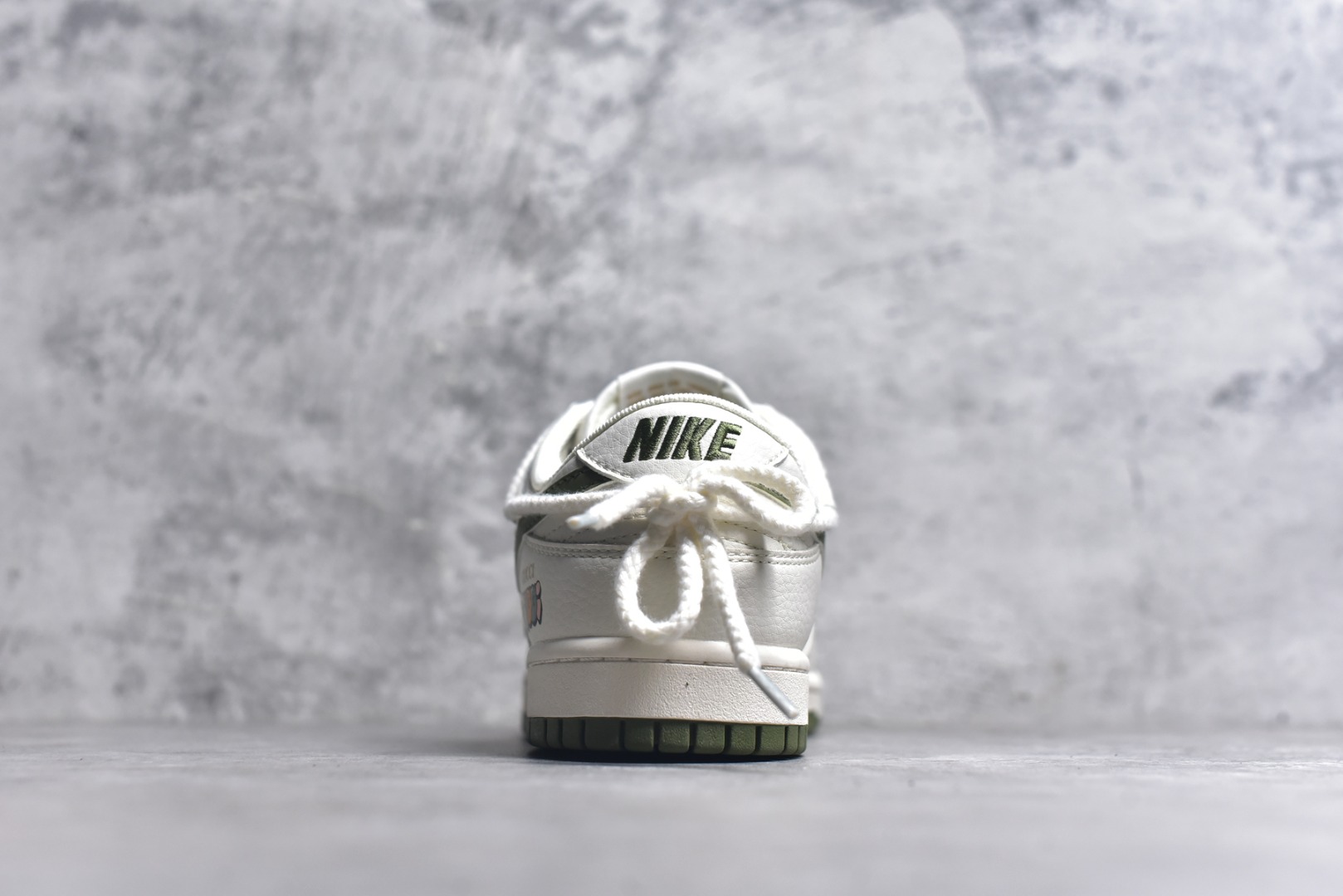 图片[5]-#Nk SB Dunk Low 古驰联名-米绿插花 周年高端定制 低帮休闲板鞋 XX2025-918 #定制鞋盒 大厂纯原品质出货 超高清洁度 皮料切割干净无任何毛边 细节完美 尺码：36 36.5 37.5 38 38.5 39 40 40.5 41 42 42.5 43 44 44.5 45 9.E5-选品中心