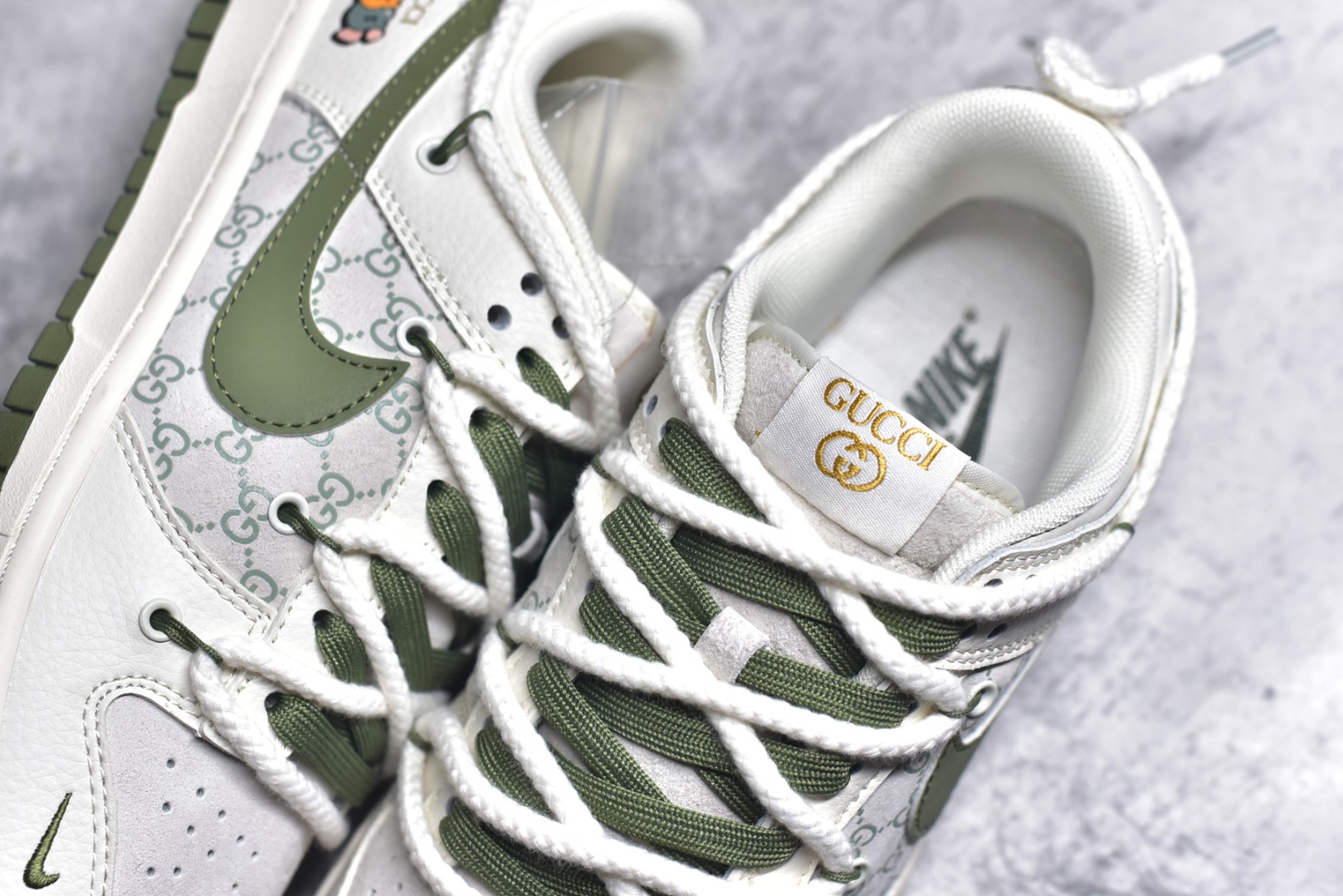 图片[9]-#Nk SB Dunk Low 古驰联名-米绿插花 周年高端定制 低帮休闲板鞋 XX2025-918 #定制鞋盒 大厂纯原品质出货 超高清洁度 皮料切割干净无任何毛边 细节完美 尺码：36 36.5 37.5 38 38.5 39 40 40.5 41 42 42.5 43 44 44.5 45 9.E5-选品中心