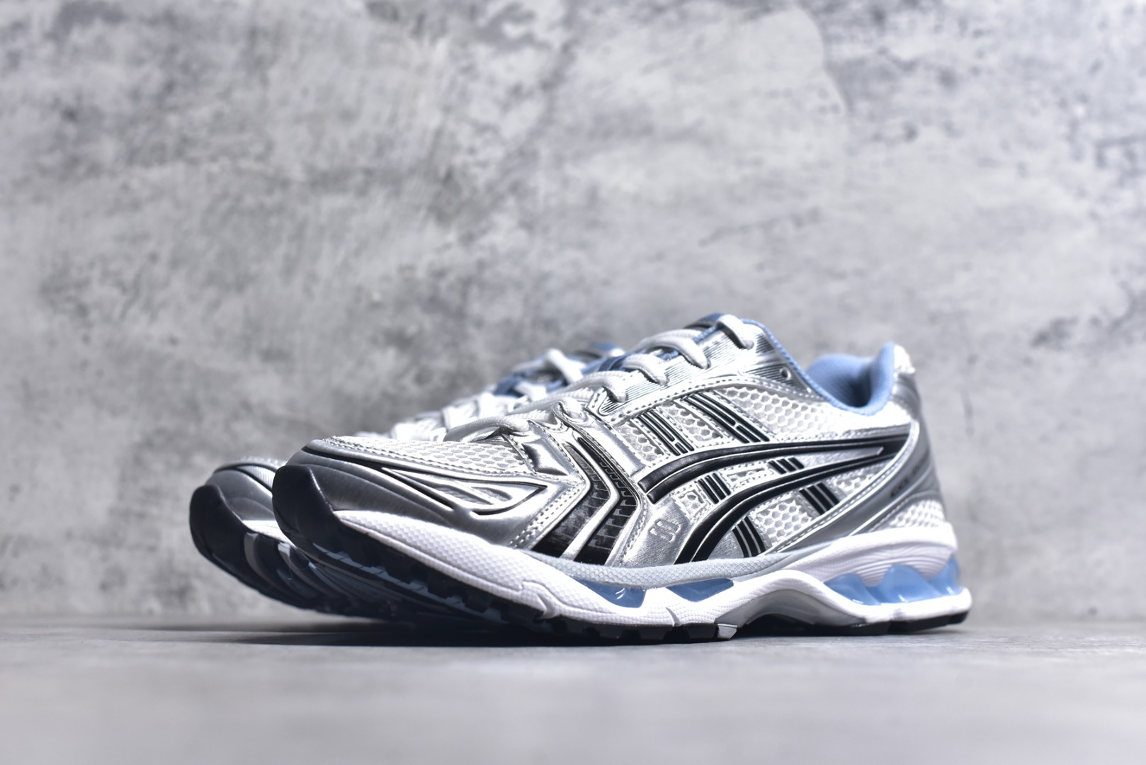图片[2]-#Asics Gel-Kayano K14 亚瑟士系列复古舒适织物合成革减震防滑耐磨低帮休闲跑步鞋 市场顶级版本 原装纸板楦头开发 独家私模五层组合大底 原厂定制缓震硅胶加持 原盒原配 官方四联吊牌 一比一同步原鞋工艺和用料 鞋面原厂“三明治”多层网布 区别其他同价版本 鞋垫采用原厂OrthoLite欧索莱材质 非普通海玻璃鞋垫 后跟一样采用了GEL缓震胶 整体系列设计非常的科技感 锻炼跑步的同时让你一样时尚百搭 尺码：36 37 37.5 38 39 39.5 40 40.5 41.5 42 42.5 43.5 44 44.5 45 46-选品中心