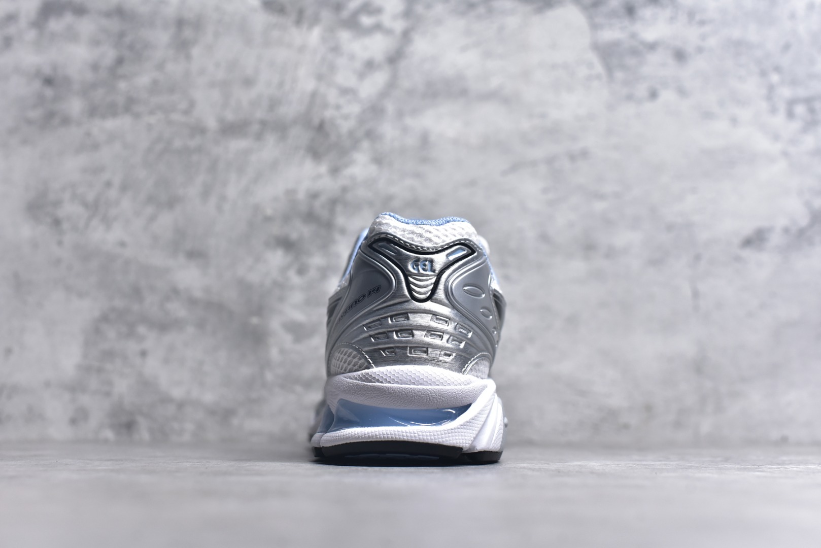 图片[5]-#Asics Gel-Kayano K14 亚瑟士系列复古舒适织物合成革减震防滑耐磨低帮休闲跑步鞋 市场顶级版本 原装纸板楦头开发 独家私模五层组合大底 原厂定制缓震硅胶加持 原盒原配 官方四联吊牌 一比一同步原鞋工艺和用料 鞋面原厂“三明治”多层网布 区别其他同价版本 鞋垫采用原厂OrthoLite欧索莱材质 非普通海玻璃鞋垫 后跟一样采用了GEL缓震胶 整体系列设计非常的科技感 锻炼跑步的同时让你一样时尚百搭 尺码：36 37 37.5 38 39 39.5 40 40.5 41.5 42 42.5 43.5 44 44.5 45 46-选品中心