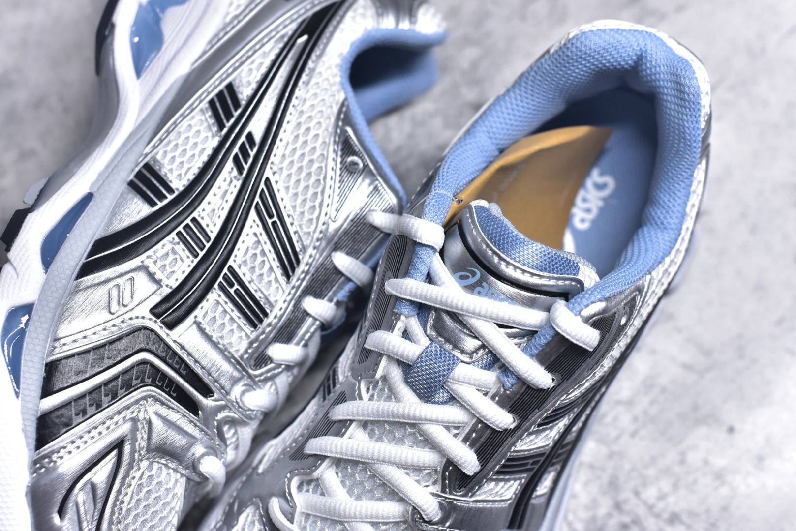 图片[9]-#Asics Gel-Kayano K14 亚瑟士系列复古舒适织物合成革减震防滑耐磨低帮休闲跑步鞋 市场顶级版本 原装纸板楦头开发 独家私模五层组合大底 原厂定制缓震硅胶加持 原盒原配 官方四联吊牌 一比一同步原鞋工艺和用料 鞋面原厂“三明治”多层网布 区别其他同价版本 鞋垫采用原厂OrthoLite欧索莱材质 非普通海玻璃鞋垫 后跟一样采用了GEL缓震胶 整体系列设计非常的科技感 锻炼跑步的同时让你一样时尚百搭 尺码：36 37 37.5 38 39 39.5 40 40.5 41.5 42 42.5 43.5 44 44.5 45 46-选品中心