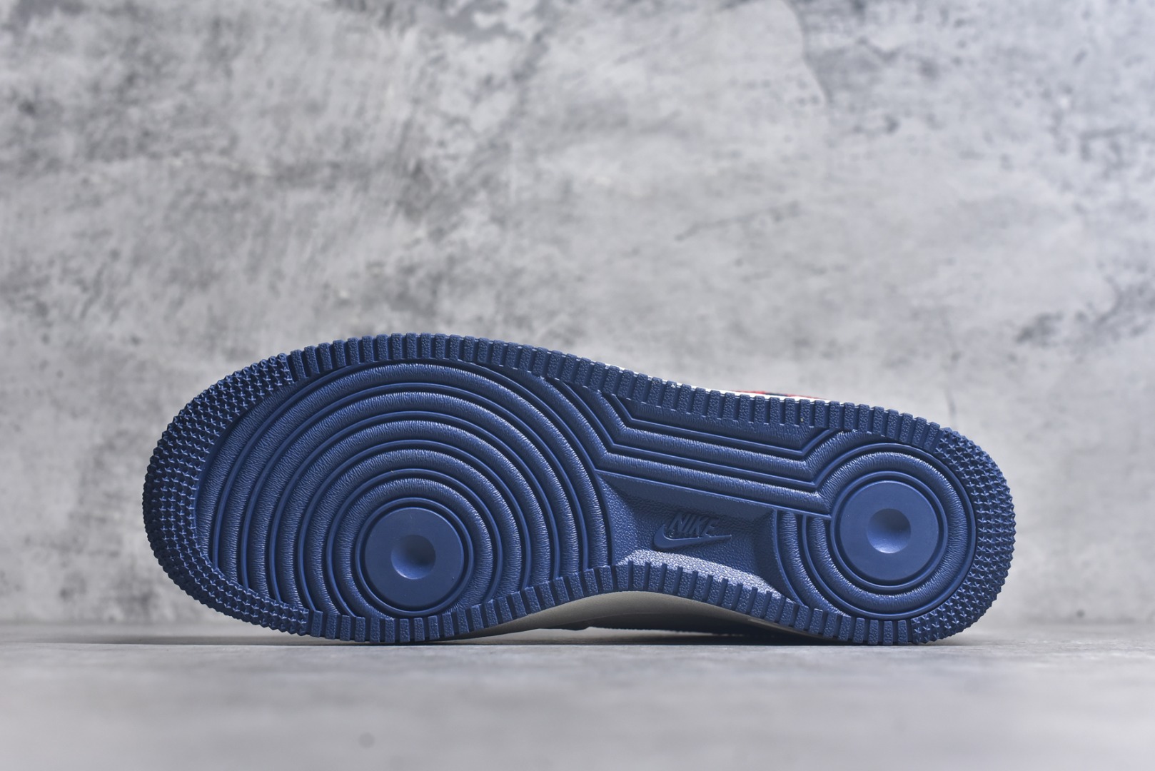 图片[6]-#Nike Air Force 1\’07 Low 斯图西联名 米蓝红针织勾 空军一号定制休闲板鞋 KJ1688-008 #原楦头原纸板 原装鞋盒 定制五金配件 内置全掌气垫 原厂鞋底 尺码：36 36.5 37.5 38 38.5 39 40 40.5 41 42 42.5 43 44 44.5 45 9.D4-选品中心