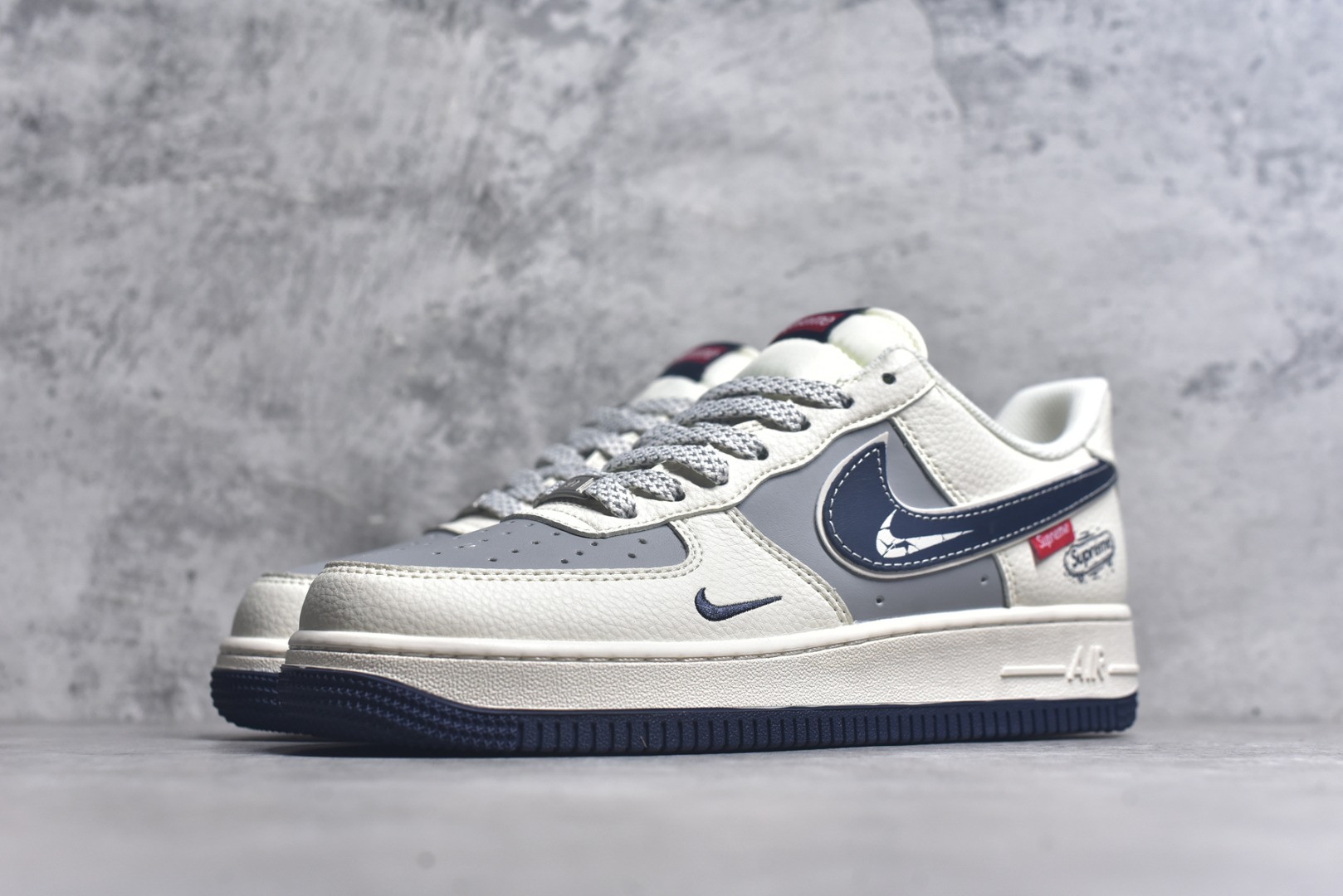 图片[2]-#Nike Air Force 1\’07 Low Supreme联名 夜幕蓝 空军一号定制休闲板鞋 SM6668-112 #原楦头原纸板 原装鞋盒 定制五金配件 内置全掌气垫 原厂鞋底 尺码：36 36.5 37.5 38 38.5 39 40 40.5 41 42 42.5 43 44 44.5 45 9.D4-选品中心