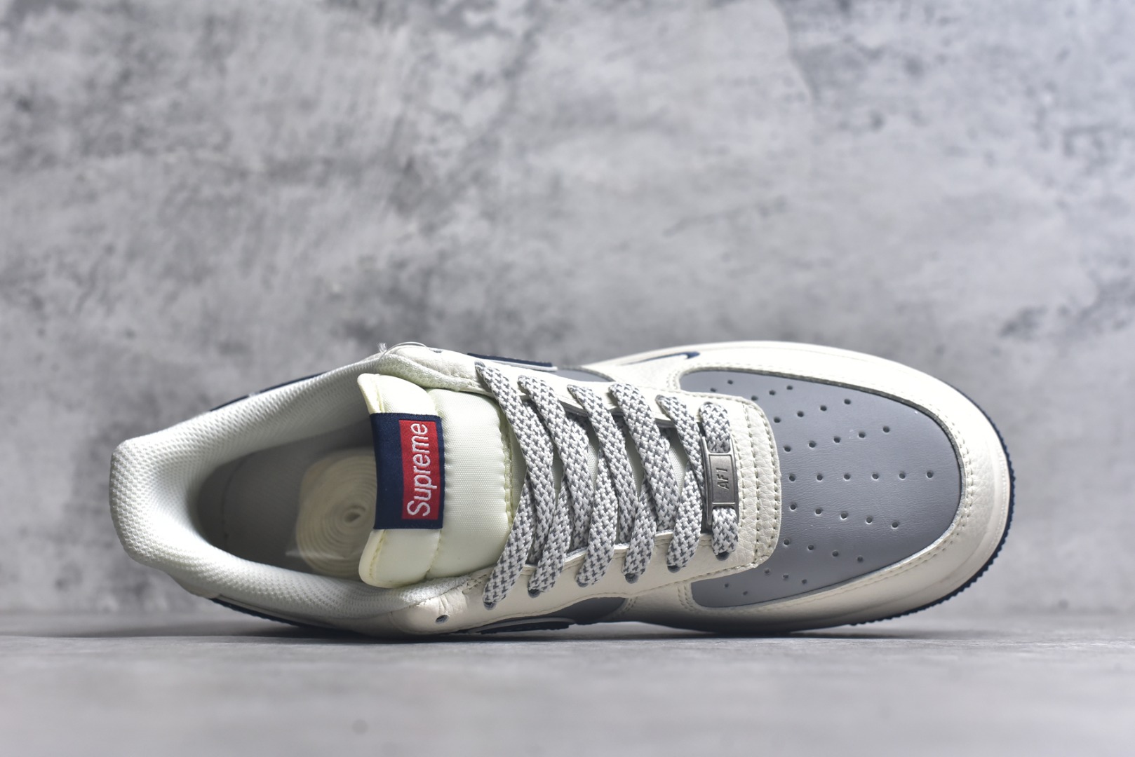 图片[4]-#Nike Air Force 1\’07 Low Supreme联名 夜幕蓝 空军一号定制休闲板鞋 SM6668-112 #原楦头原纸板 原装鞋盒 定制五金配件 内置全掌气垫 原厂鞋底 尺码：36 36.5 37.5 38 38.5 39 40 40.5 41 42 42.5 43 44 44.5 45 9.D4-选品中心