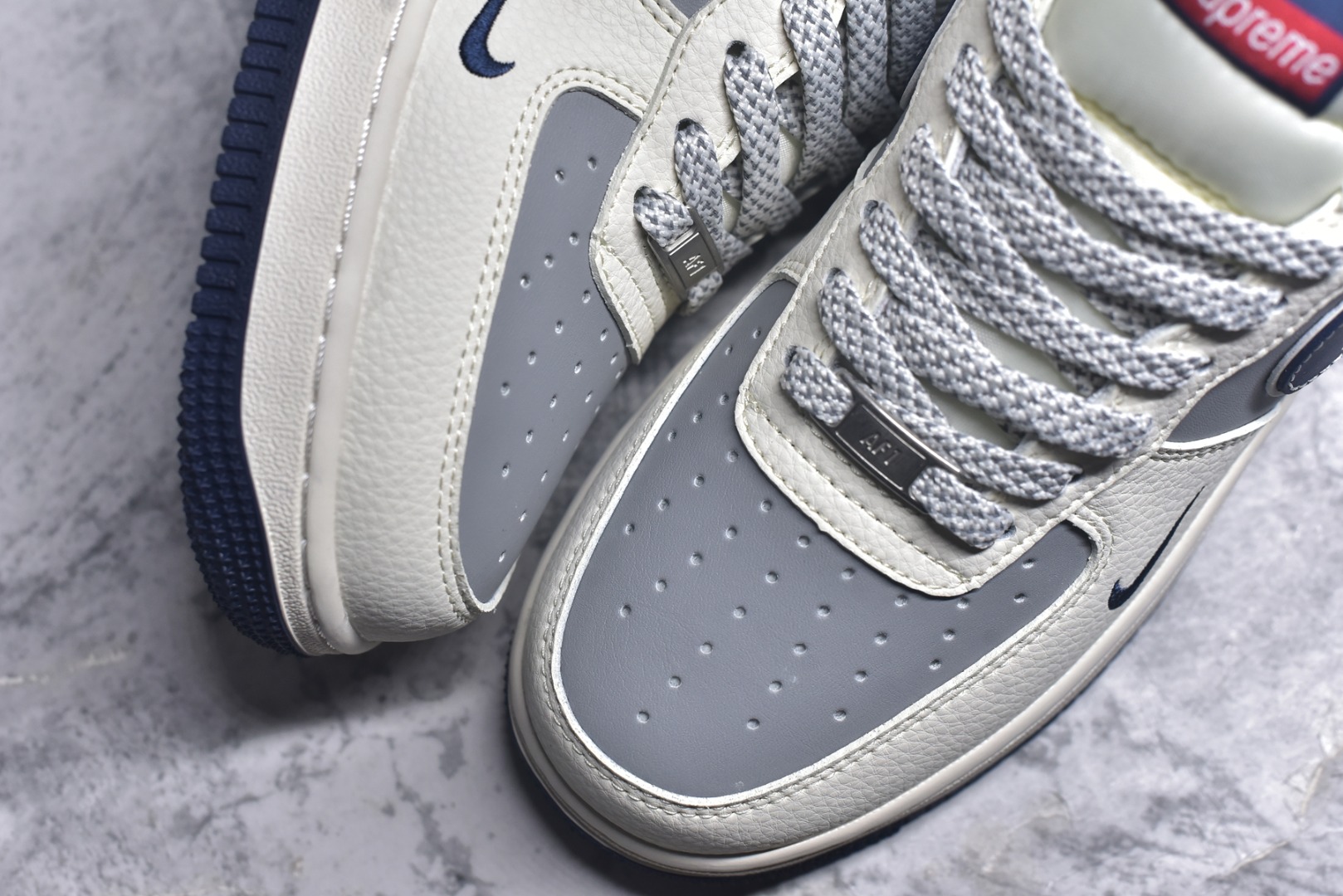 图片[8]-#Nike Air Force 1\’07 Low Supreme联名 夜幕蓝 空军一号定制休闲板鞋 SM6668-112 #原楦头原纸板 原装鞋盒 定制五金配件 内置全掌气垫 原厂鞋底 尺码：36 36.5 37.5 38 38.5 39 40 40.5 41 42 42.5 43 44 44.5 45 9.D4-选品中心