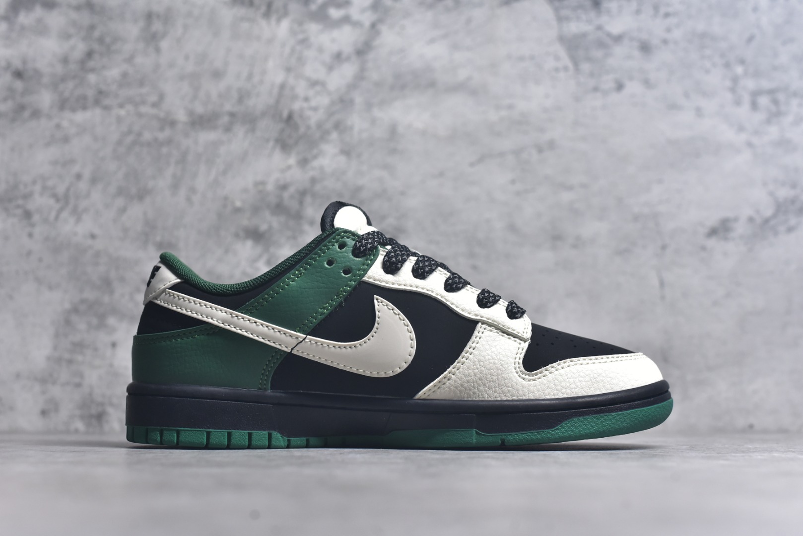 图片[3]-#Nike SB Dunk Low Bape联名 米黑绿双勾 周年高端定制 低帮休闲板鞋 QW5836-015 #定制鞋盒 大厂纯原品质出货 超高清洁度 皮料切割干净无任何毛边 细节完美 尺码：36 36.5 37.5 38 38.5 39 40 40.5 41 42 42.5 43 44 44.5 45 9.E5-选品中心