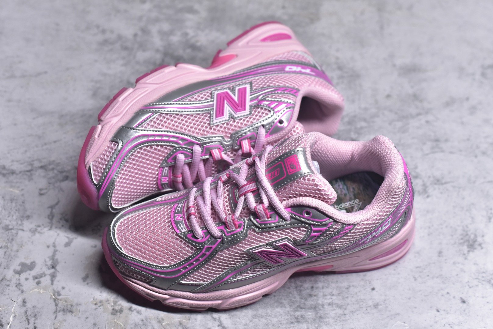 图片[7]-#New Balance 740系列复古老爹风休闲运动慢跑鞋 U740AP2 #原盒 原吊牌 组合大底 1：1制作 尺码：36 37 37.5 38 38.5 39 40 40.5 41 9.C3-选品中心