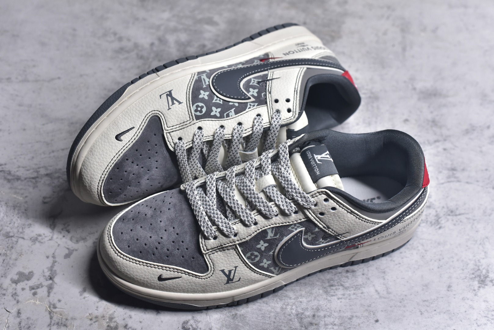 图片[7]-#Nike SB Dunk Low LV联名 灰红小勾 周年高端定制 低帮休闲板鞋 YX5066-367 #定制鞋盒 大厂纯原品质出货 超高清洁度 皮料切割干净无任何毛边 细节完美 尺码：36 36.5 37.5 38 38.5 39 40 40.5 41 42 42.5 43 44 44.5 45 9.E5-选品中心