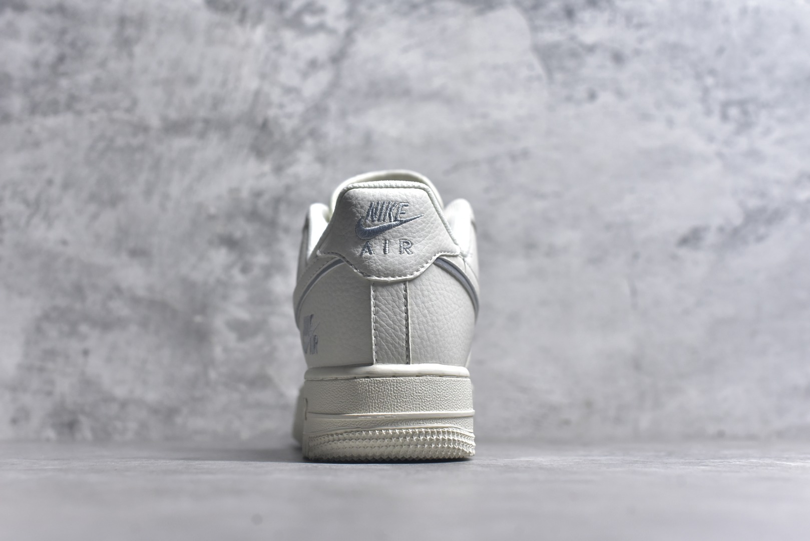 图片[5]-#Nike Air Force 1\’07 Low 耐克联名 米灰边 空军一号低帮休闲板鞋 CS5288-033 #原楦头原纸板 原装鞋盒 定制五金配件 内置全掌气垫 原厂鞋底 尺码：36 36.5 37.5 38 38.5 39 40 40.5 41 42 42.5 43 44 44.5 45 9.D4-选品中心