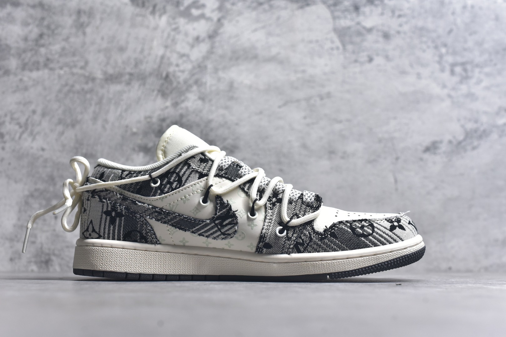 图片[3]-#Air Jordan 1 Low AJ1 乔1 LV联名 灰花布抽绳 高端定制 低帮复古篮球鞋 YX5066-372 #定制鞋盒 大厂纯原品质出货 超高清洁度 皮料切割干净无任何毛边 细节完美 尺码：36 36.5 37.5 38 38.5 39 40 40.5 41 42 42.5 43 44 44.5 45 9.E5-选品中心