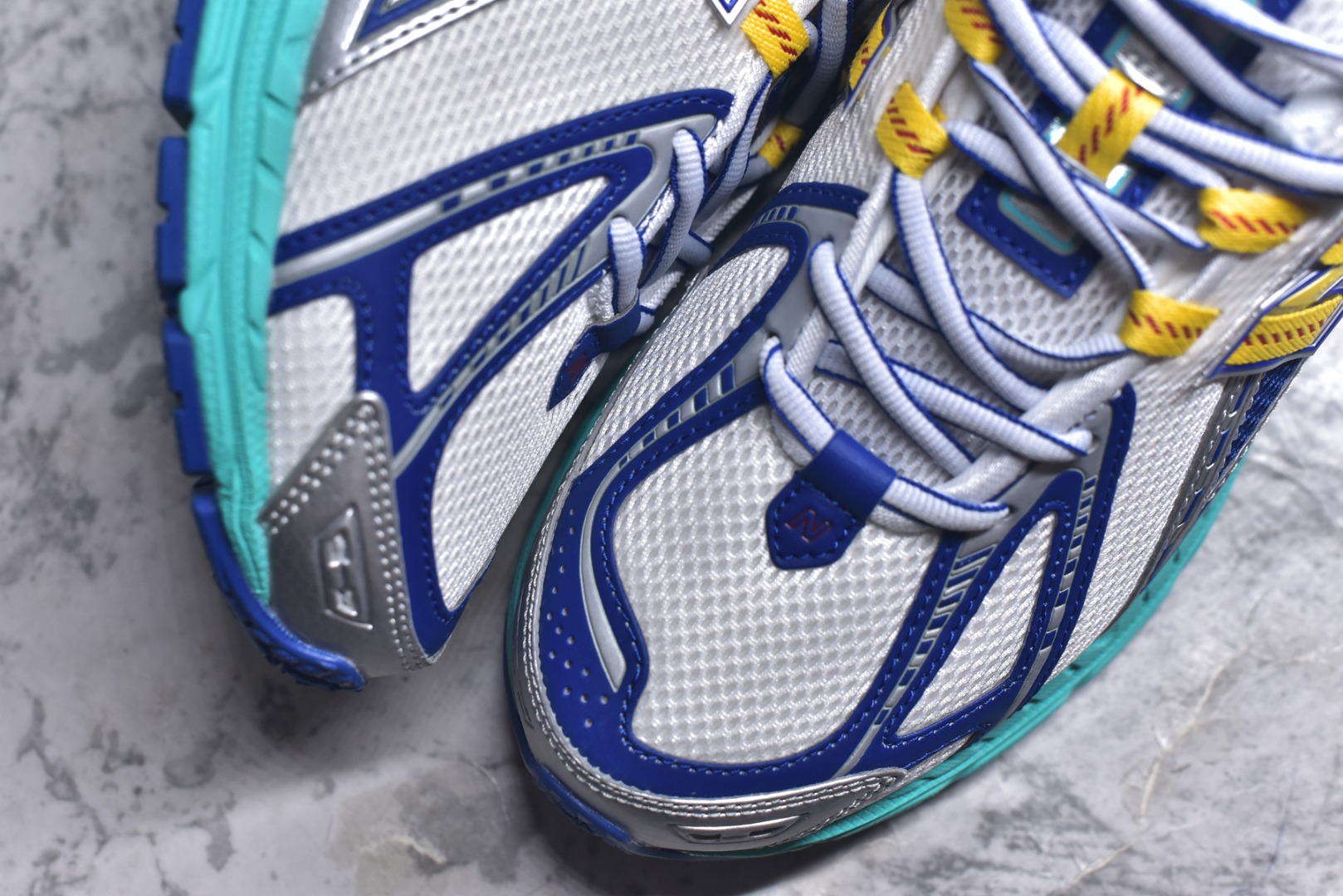 图片[8]-#NB新百伦New Balance NB1906 U1906RMS系列复古老爹风休闲运动慢跑鞋 采用轻质牛剖革拼接透气网眼衬垫织物鞋面材质#T-Beam大底提供足步弓支撑，保持步态稳定#后跟搭载外露缓震胶 鞋身整体以各种深浅不一的灰色覆盖，鞋头以淡蓝色调装饰，网眼衬垫通过不规律的色块实现做旧的美感，泛黄的鞋底更是进一步增添了复古气息。 尺码：36 37 37.5 38 38.5 39.5 40 40.5 41.5 42 42.5 43 44 45 46.5-选品中心
