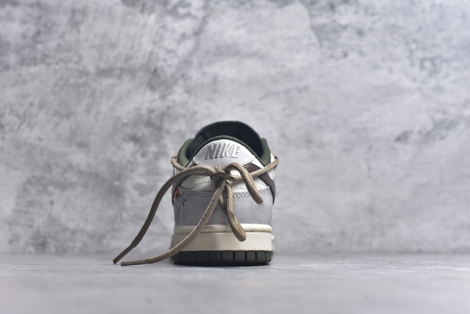 图片[5]-#Nike SB Dunk Low 绑带 周年高端定制 低帮休闲板鞋 HF5441-102 #定制鞋盒 大厂纯原品质出货 超高清洁度 皮料切割干净无任何毛边 细节完美 尺码：40 40.5 41 42 42.5 43 44 44.5 45 9.E5-选品中心