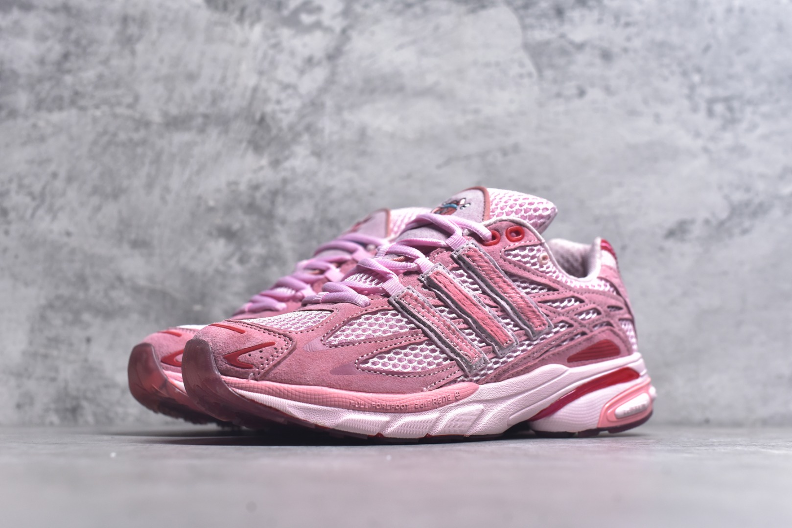 图片[2]-#Unheardof x AD Originals Adistar Cushion 3 舒适百搭防滑耐磨低帮休闲跑步鞋 联名粉红色 JS2974 实拍调校N版已经零色差零失真 百分百还原实物色彩所见即所得 不存在货不对板色差等低级问题 选购参考实物拍摄 不混卖不参货 只用心做好货严格选品 承诺混一赔十 尺码：36 36.5 37.5 38 38.5 39 40 40.5 41 42 42.5 43 44 44.5 45-选品中心