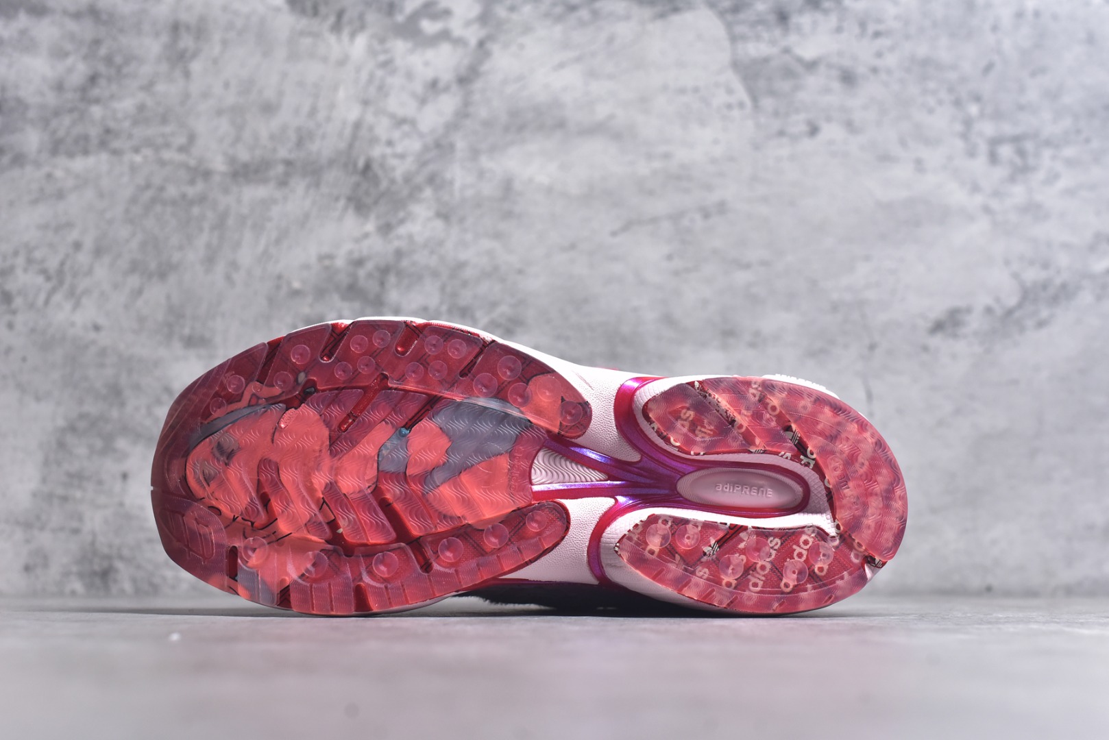 图片[6]-#Unheardof x AD Originals Adistar Cushion 3 舒适百搭防滑耐磨低帮休闲跑步鞋 联名粉红色 JS2974 实拍调校N版已经零色差零失真 百分百还原实物色彩所见即所得 不存在货不对板色差等低级问题 选购参考实物拍摄 不混卖不参货 只用心做好货严格选品 承诺混一赔十 尺码：36 36.5 37.5 38 38.5 39 40 40.5 41 42 42.5 43 44 44.5 45-选品中心