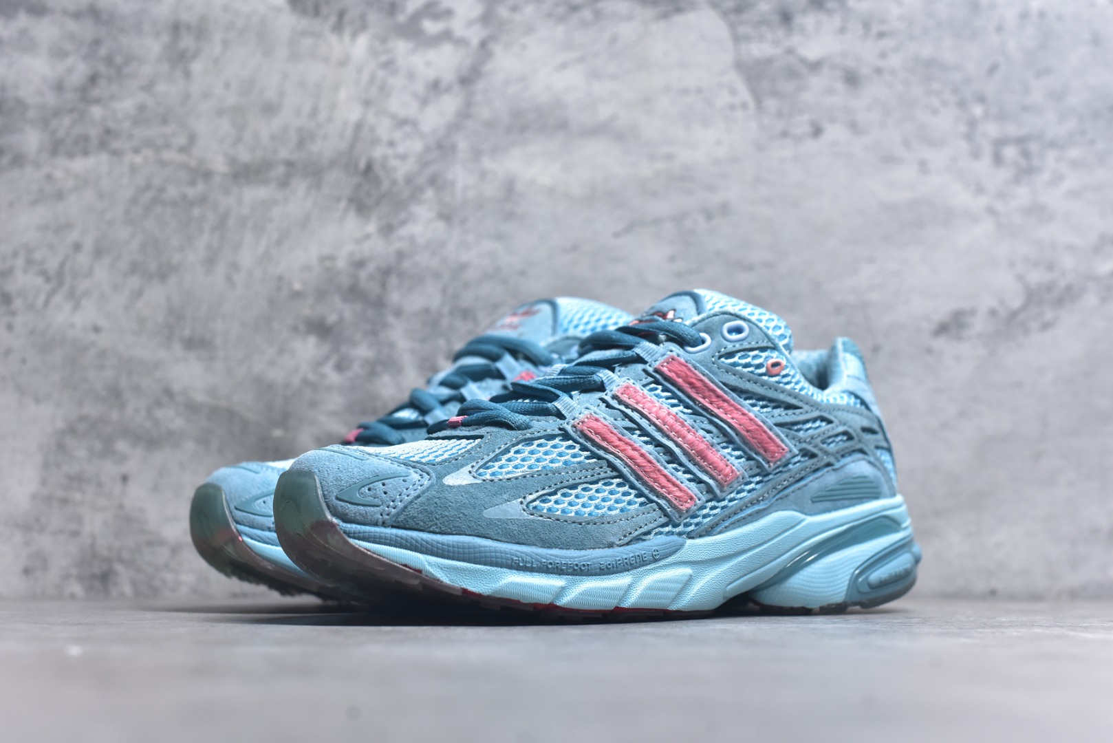 图片[2]-#Unheardof x AD Originals Adistar Cushion 3 舒适百搭防滑耐磨低帮休闲跑步鞋 联名蓝色 JS2973 实拍调校N版已经零色差零失真 百分百还原实物色彩所见即所得 不存在货不对板色差等低级问题 选购参考实物拍摄 不混卖不参货 只用心做好货严格选品 承诺混一赔十 尺码：36 36.5 37.5 38 38.5 39 40 40.5 41 42 42.5 43 44 44.5 45-选品中心