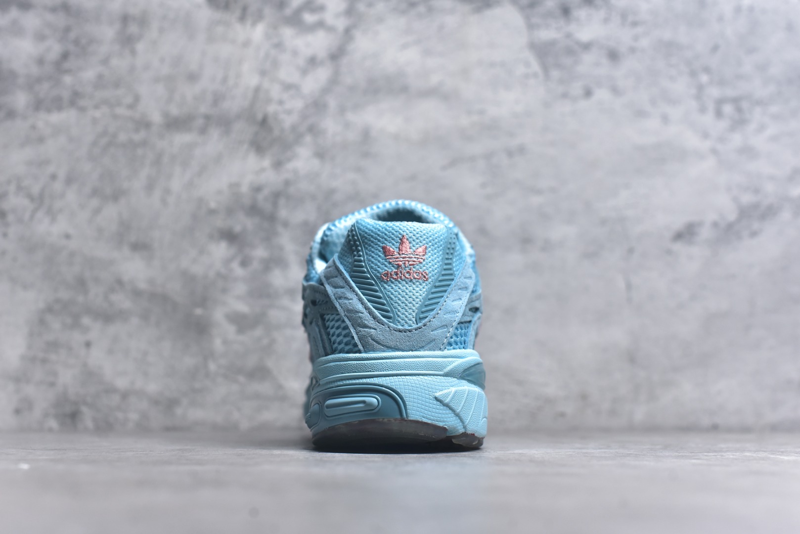 图片[5]-#Unheardof x AD Originals Adistar Cushion 3 舒适百搭防滑耐磨低帮休闲跑步鞋 联名蓝色 JS2973 实拍调校N版已经零色差零失真 百分百还原实物色彩所见即所得 不存在货不对板色差等低级问题 选购参考实物拍摄 不混卖不参货 只用心做好货严格选品 承诺混一赔十 尺码：36 36.5 37.5 38 38.5 39 40 40.5 41 42 42.5 43 44 44.5 45-选品中心