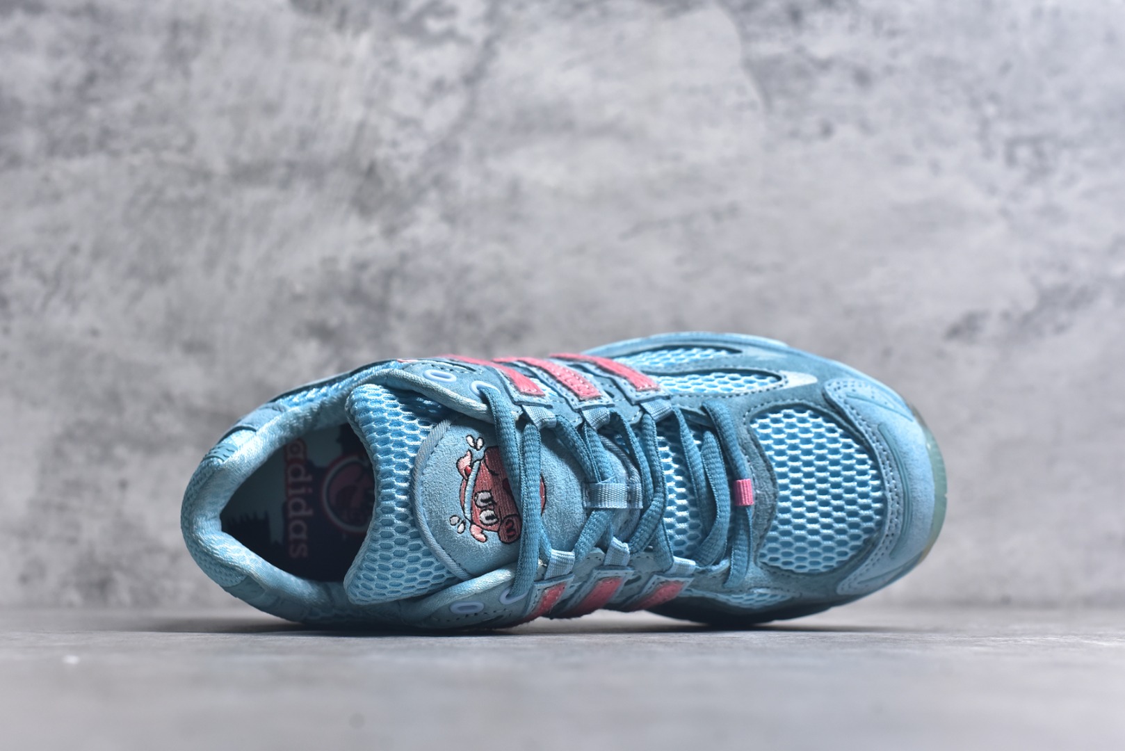 图片[4]-#Unheardof x AD Originals Adistar Cushion 3 舒适百搭防滑耐磨低帮休闲跑步鞋 联名蓝色 JS2973 实拍调校N版已经零色差零失真 百分百还原实物色彩所见即所得 不存在货不对板色差等低级问题 选购参考实物拍摄 不混卖不参货 只用心做好货严格选品 承诺混一赔十 尺码：36 36.5 37.5 38 38.5 39 40 40.5 41 42 42.5 43 44 44.5 45-选品中心