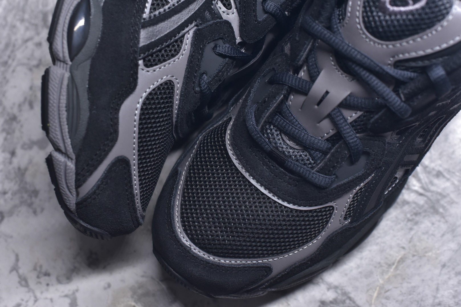 图片[8]-#Asics Gel-NYC 亚瑟士运动休闲透气专业跑鞋 1201A789-020 #鞋面采用反绒皮与网布拼接 透气舒适兼具休闲时尚 结合简明的配色 展现品牌的传承及引领复古流行的主题 虎爪造型的LOGO #鞋身稳定包裹系统 支撑鞋身 经典宽大鞋型配备防偏移设计提升包裹性 穿着舒适鞋面透气孔设计 提供透气性 尺码：36 37 37.5 38 39 39.5 40 40.5 41.5 42 42.5 43.5 44 45-选品中心