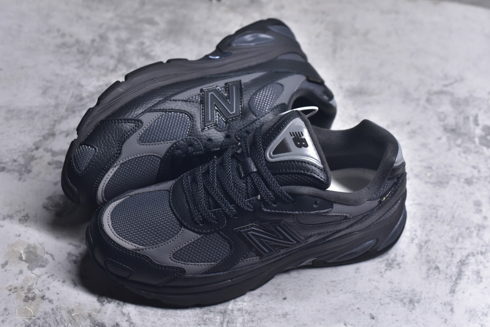 图片[7]-#New Balance M2010系列 新百伦 复古老爹风网布跑步休闲运动鞋 新百伦经典配色 沿袭了面世之初的经典科技 以ENCAP中底配以升级版 N-ERGY缓震物料 鞋面则采用特色的柔软麂皮搭以NewBalance经典的尼龙网布 低调中还原跑鞋本真 更年轻化的设计理念与材质 让新世代青年得以用全新视角体验经典鞋款的传奇魅力 货号：U2010RTC 尺码：36 37 37.5 38 38.5 39.5 40 40.5 41.5 42 42.5 43 44 45 46.5-选品中心