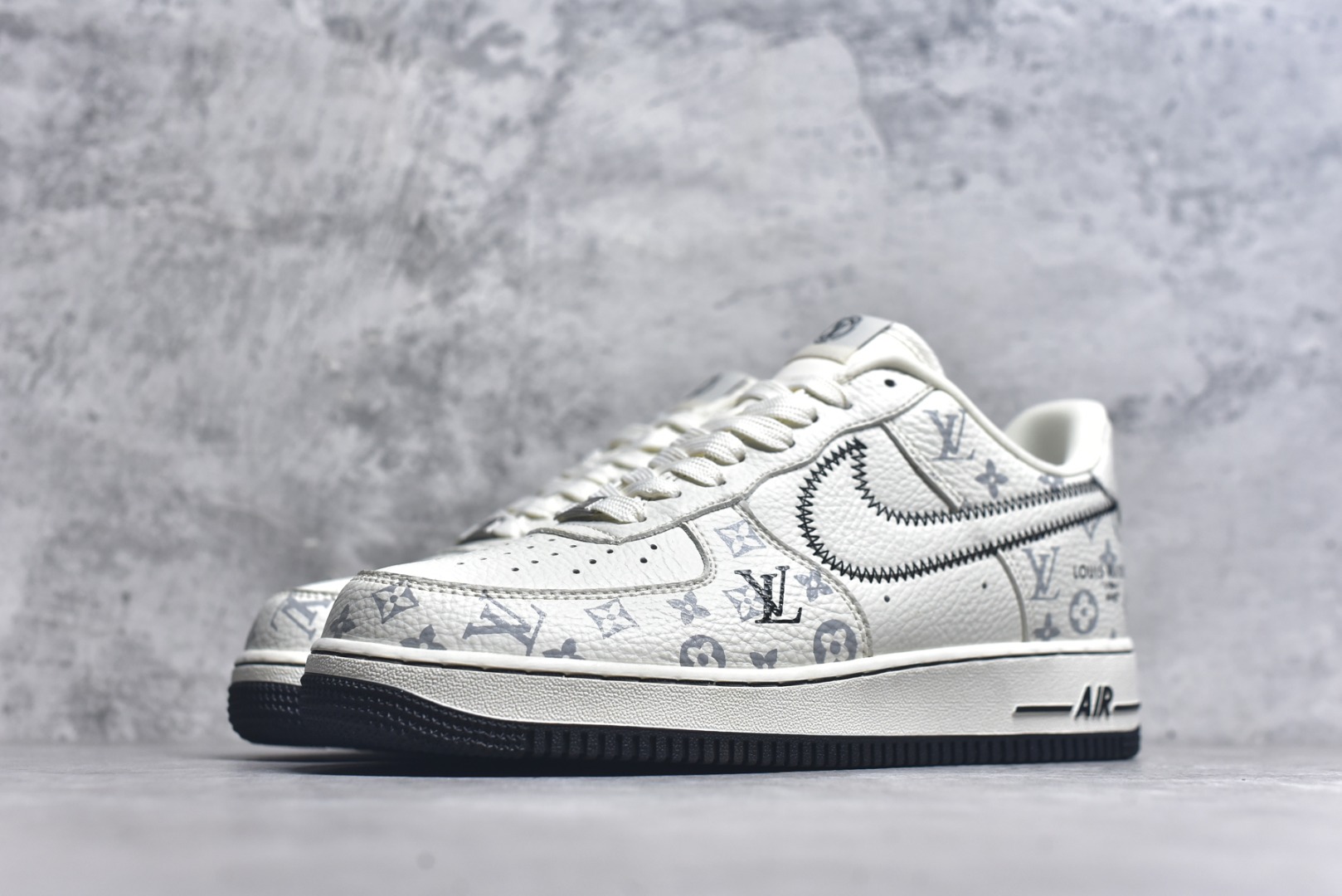 图片[2]-#Nike Air Force 1\’07 Low LV联名 米白黑线 空军一号低帮休闲板鞋 SC0601-557 #原楦头原纸板 原装鞋盒 定制五金配件 内置全掌气垫 原厂鞋底 尺码：36 36.5 37.5 38 38.5 39 40 40.5 41 42 42.5 43 44 44.5 45 9.D4-选品中心