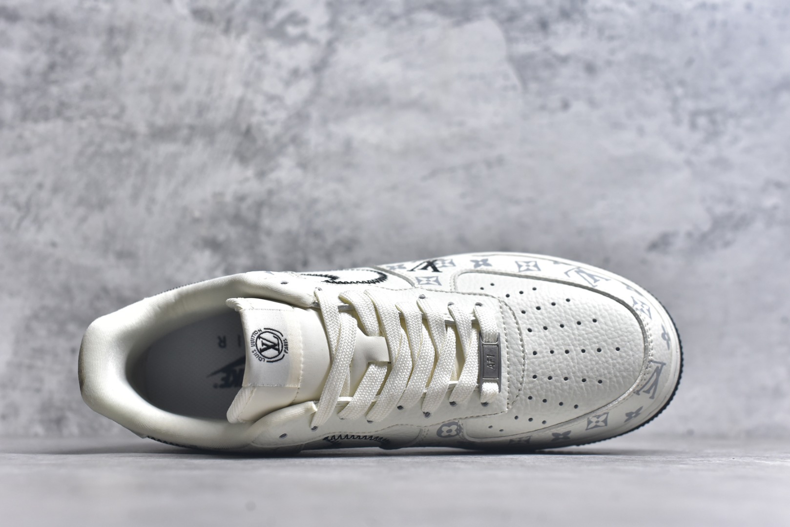 图片[4]-#Nike Air Force 1\’07 Low LV联名 米白黑线 空军一号低帮休闲板鞋 SC0601-557 #原楦头原纸板 原装鞋盒 定制五金配件 内置全掌气垫 原厂鞋底 尺码：36 36.5 37.5 38 38.5 39 40 40.5 41 42 42.5 43 44 44.5 45 9.D4-选品中心