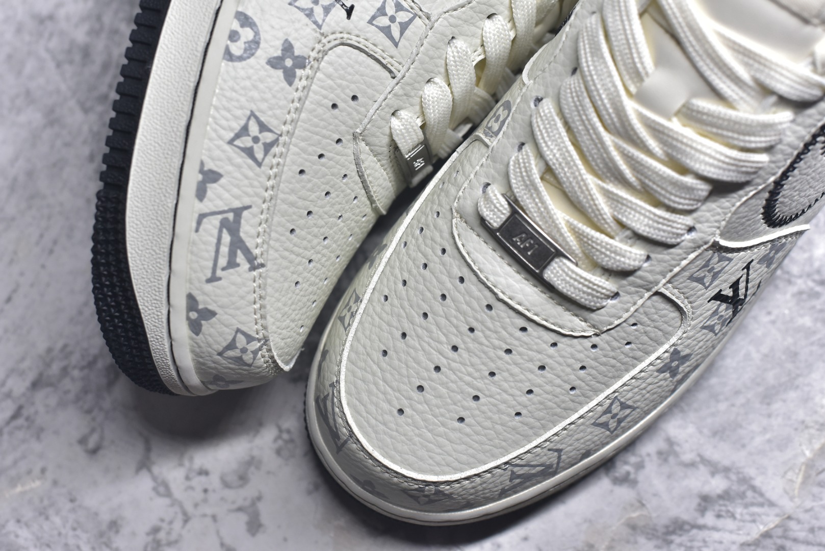 图片[8]-#Nike Air Force 1\’07 Low LV联名 米白黑线 空军一号低帮休闲板鞋 SC0601-557 #原楦头原纸板 原装鞋盒 定制五金配件 内置全掌气垫 原厂鞋底 尺码：36 36.5 37.5 38 38.5 39 40 40.5 41 42 42.5 43 44 44.5 45 9.D4-选品中心