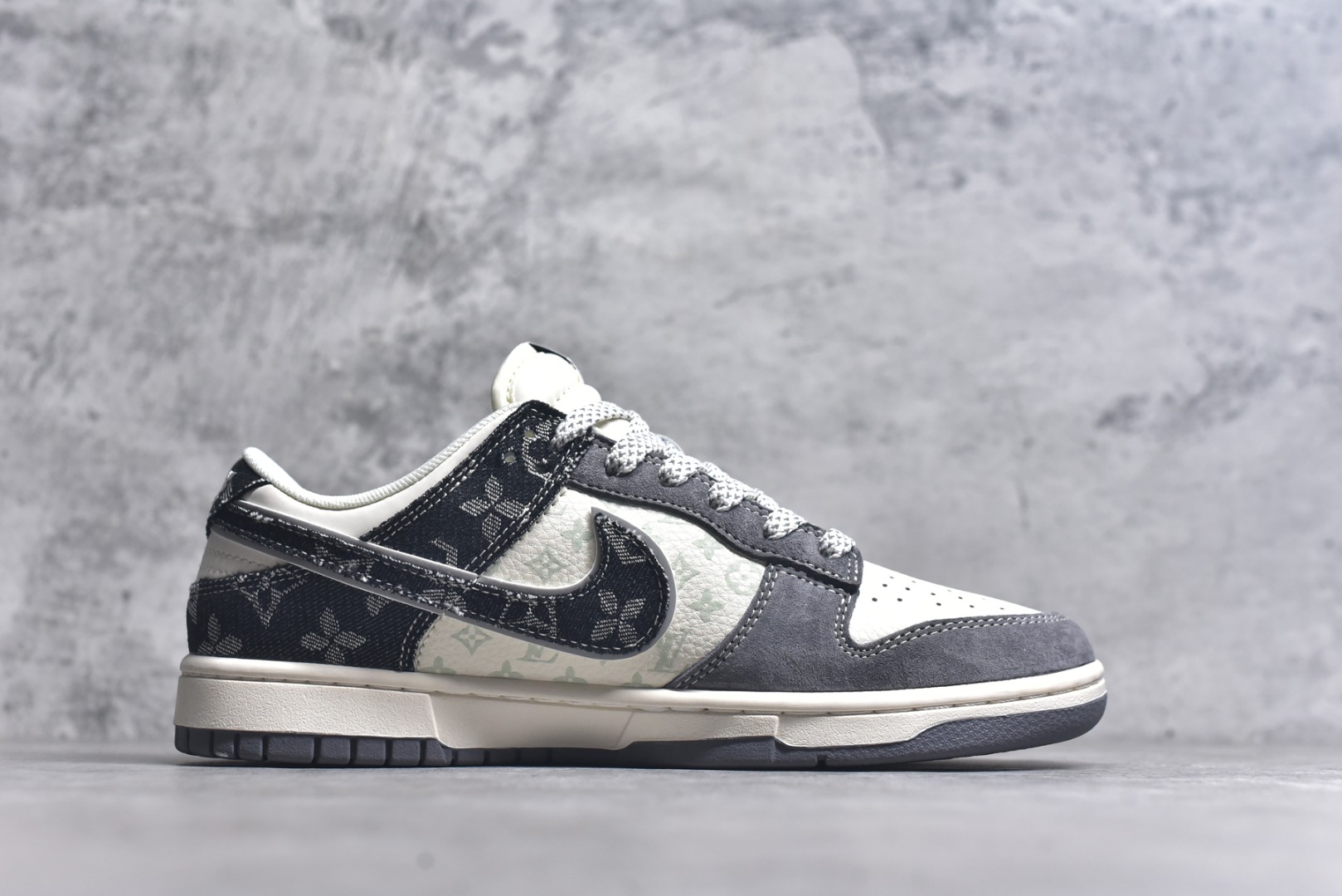 图片[3]-#Nike SB Dunk Low LV联名 猪八黑牛仔 周年高端定制 低帮休闲板鞋 YX5066-387 #定制鞋盒 大厂纯原品质出货 超高清洁度 皮料切割干净无任何毛边 细节完美 尺码：36 36.5 37.5 38 38.5 39 40 40.5 41 42 42.5 43 44 44.5 45 9.E5-选品中心