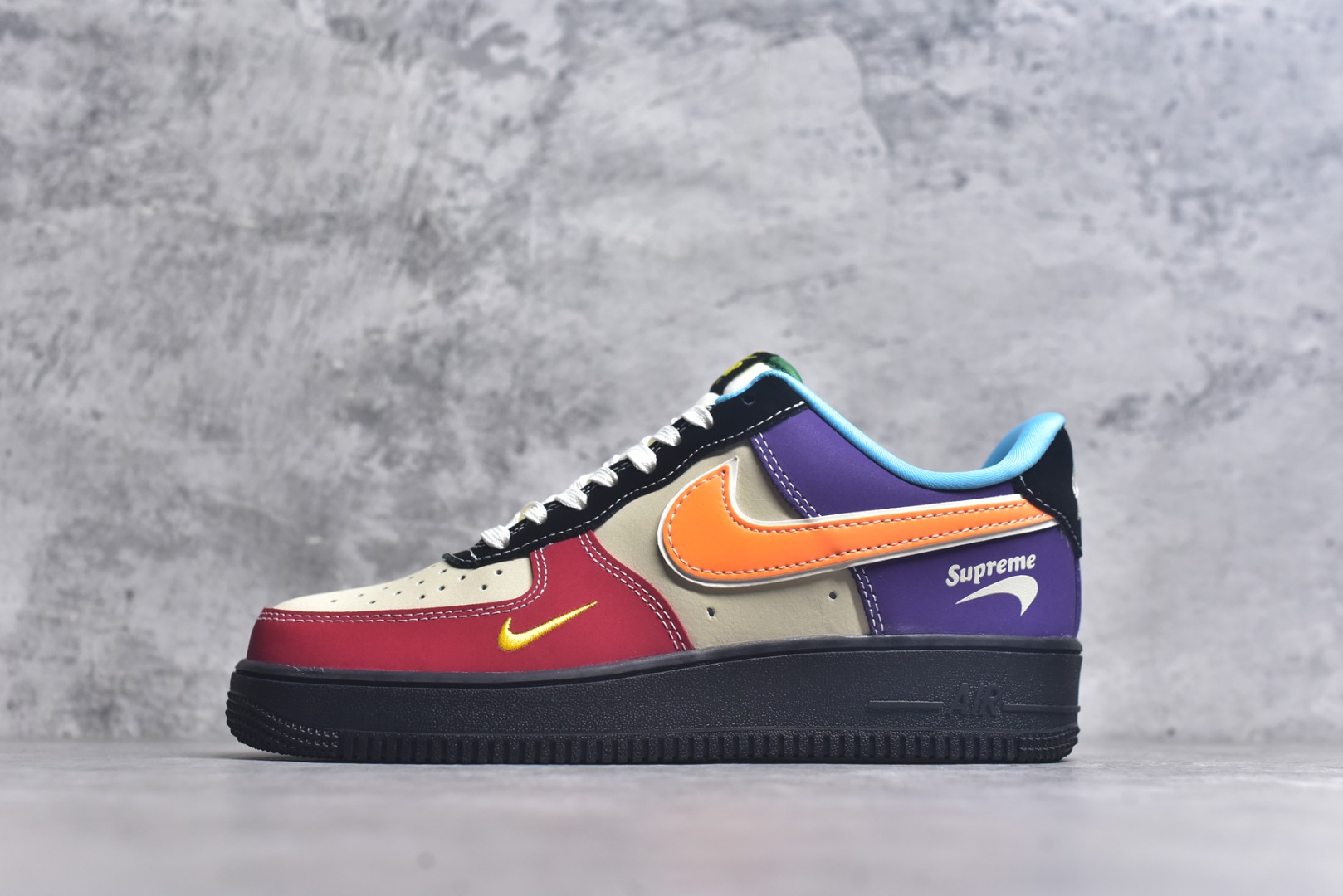 #Nike Air Force 1\’07 Low Supreme联名 红黄紫 空军一号低帮休闲板鞋 KB1688-004 #原楦头原纸板 原装鞋盒 定制五金配件 内置全掌气垫 原厂鞋底 尺码：36 36.5 37.5 38 38.5 39 40 40.5 41 42 42.5 43 44 44.5 45 9.D4-选品中心