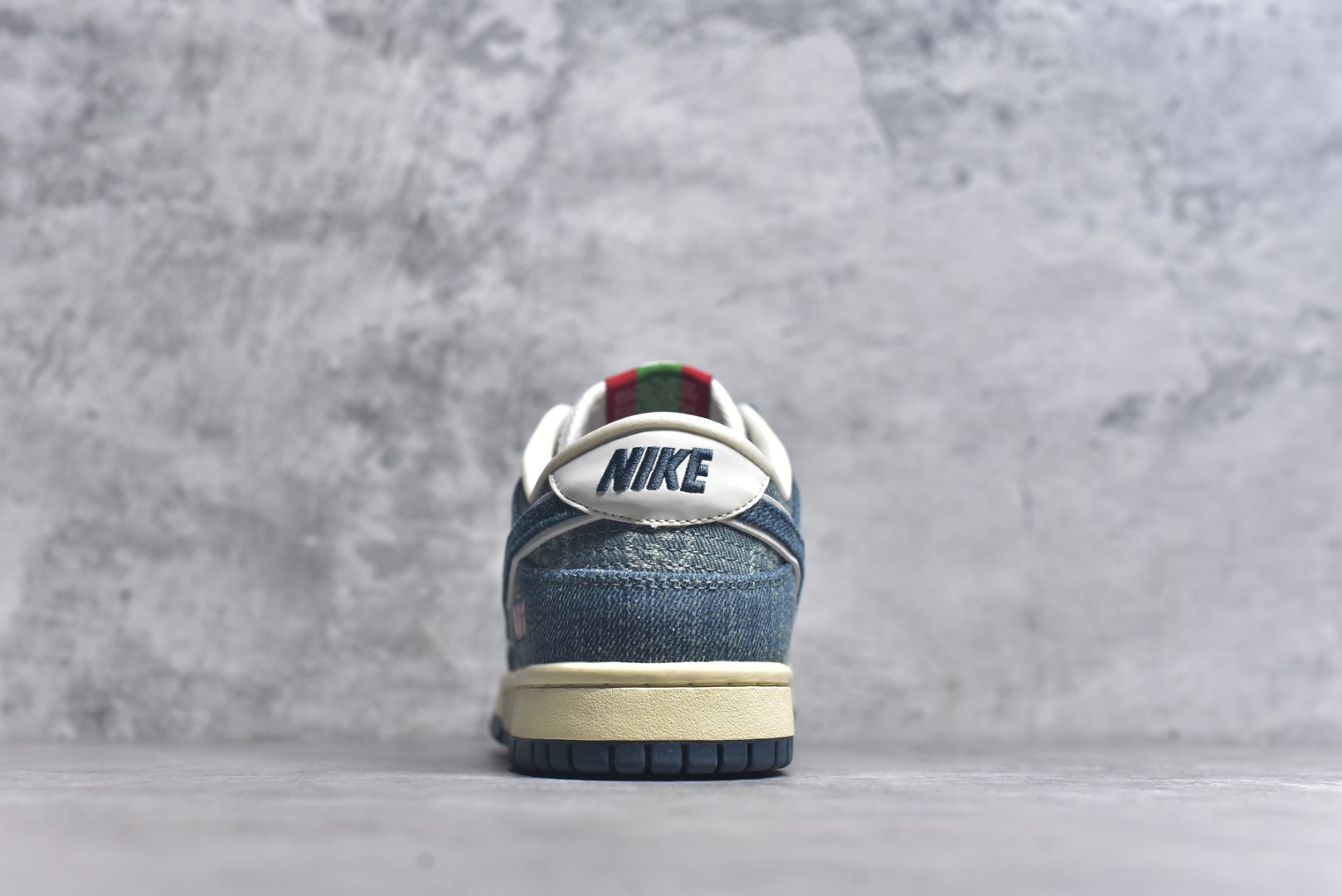 图片[5]-#Nike SB Dunk Low 古驰联名 青蓝牛仔 周年高端定制 低帮休闲板鞋 SC0601-454 #定制鞋盒 大厂纯原品质出货 超高清洁度 皮料切割干净无任何毛边 细节完美 尺码：36 36.5 37.5 38 38.5 39 40 40.5 41 42 42.5 43 44 44.5 45 9.E5-选品中心