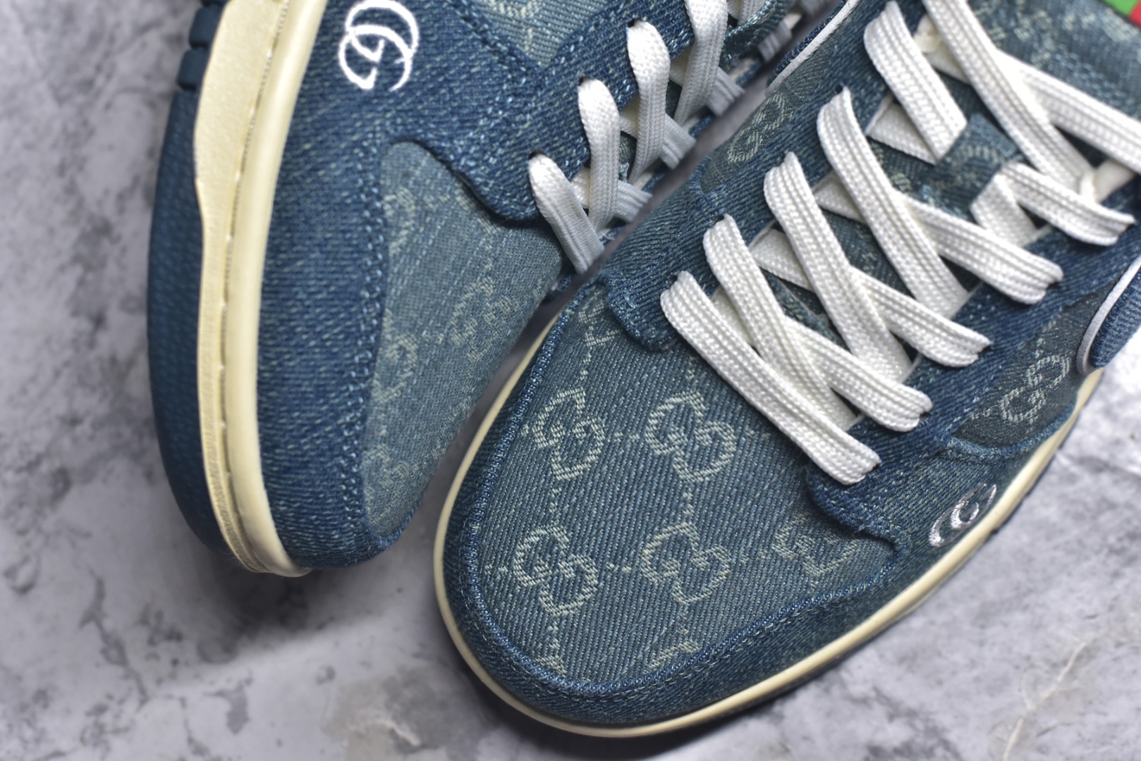 图片[8]-#Nike SB Dunk Low 古驰联名 青蓝牛仔 周年高端定制 低帮休闲板鞋 SC0601-454 #定制鞋盒 大厂纯原品质出货 超高清洁度 皮料切割干净无任何毛边 细节完美 尺码：36 36.5 37.5 38 38.5 39 40 40.5 41 42 42.5 43 44 44.5 45 9.E5-选品中心