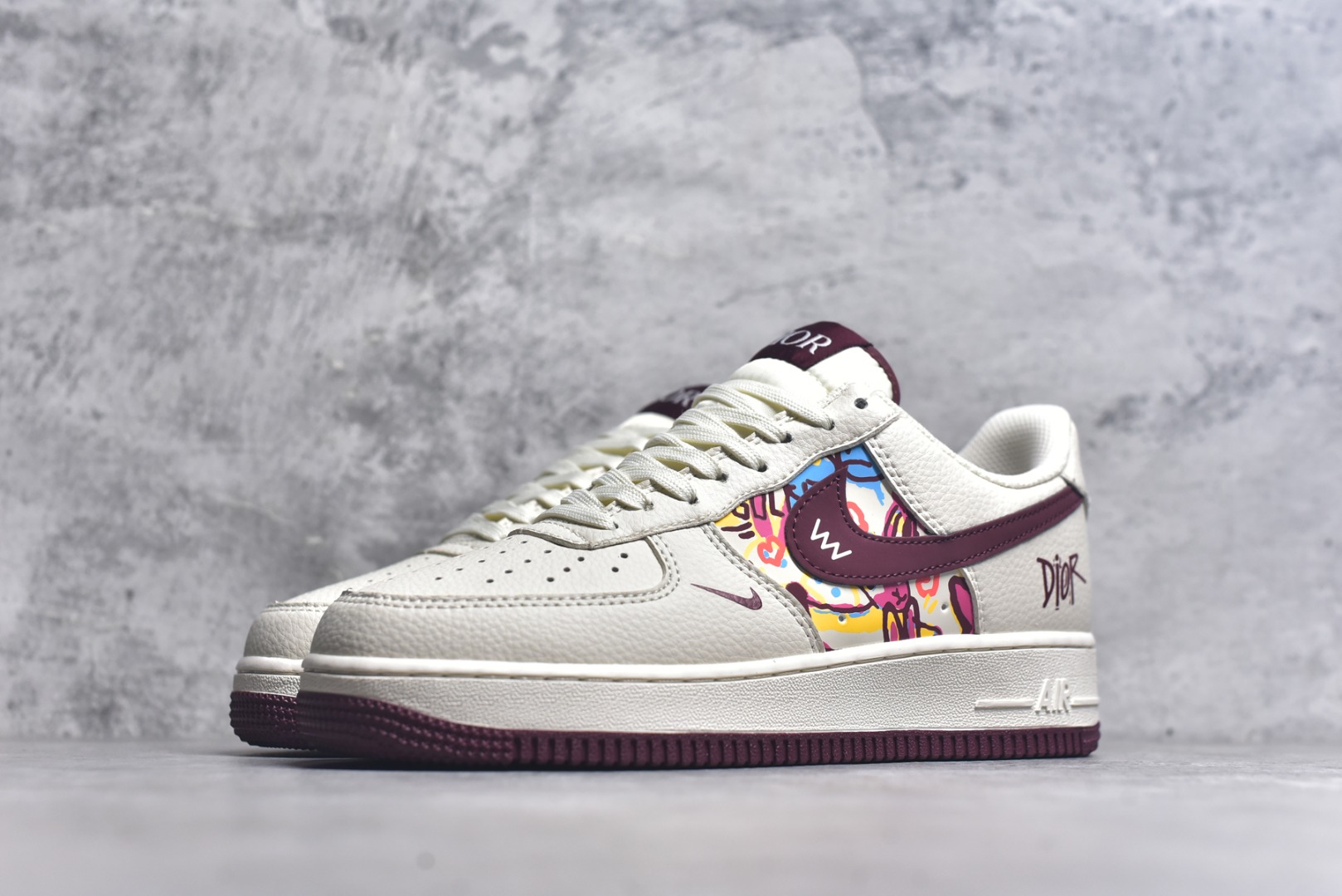 图片[2]-#Nike Air Force 1\’07 Low 迪奥联名 涂鸦米酒红勾 空军一号低帮休闲板鞋 HJ3318-002 #原楦头原纸板 原装鞋盒 定制五金配件 内置全掌气垫 原厂鞋底 尺码：36 36.5 37.5 38 38.5 39 40 40.5 41 42 42.5 43 44 44.5 45 9.D4-选品中心