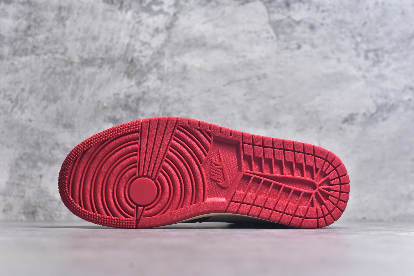 图片[6]-#Union x Air Jordan 1 Retro High高帮aj1 乔丹一代经典复古运动篮球板鞋 大厂福利 全头层皮料 原楦原纸板 细节如图所 尺码： 36 36.5 37.5 38 38.5 39 40 40.5 41 42 42.5 43 44 44.5 45 46 47.5-选品中心