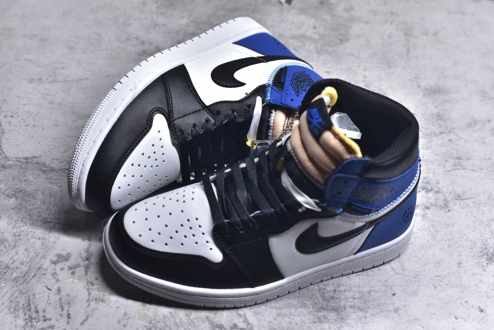 图片[7]-#Union x Air Jordan 1 Retro High高帮aj1 乔丹一代经典复古运动篮球板鞋 大厂福利 全头层皮料 原楦原纸板 细节如图所 尺码： 36 36.5 37.5 38 38.5 39 40 40.5 41 42 42.5 43 44 44.5 45 46 47.5-选品中心