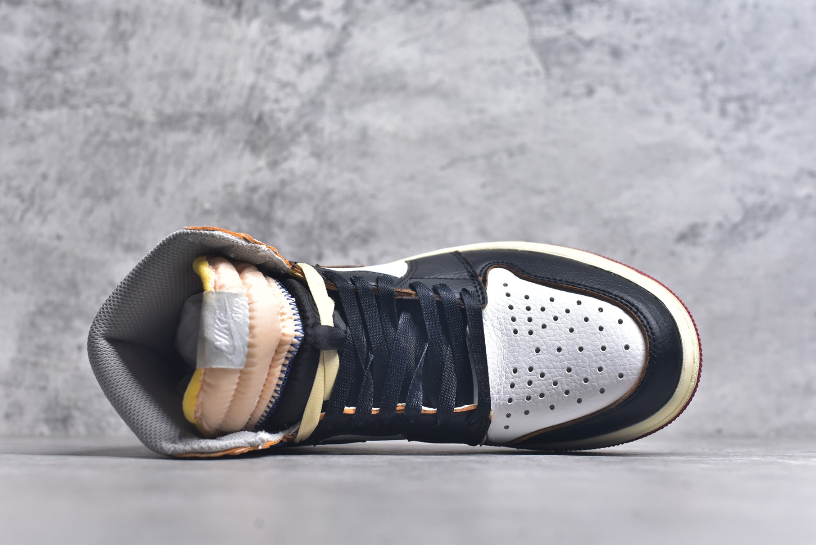 图片[4]-#Union x Air Jordan 1 Retro High高帮aj1 乔丹一代经典复古运动篮球板鞋 大厂福利 全头层皮料 原楦原纸板 细节如图所 尺码： 36 36.5 37.5 38 38.5 39 40 40.5 41 42 42.5 43 44 44.5 45 46 47.5-选品中心