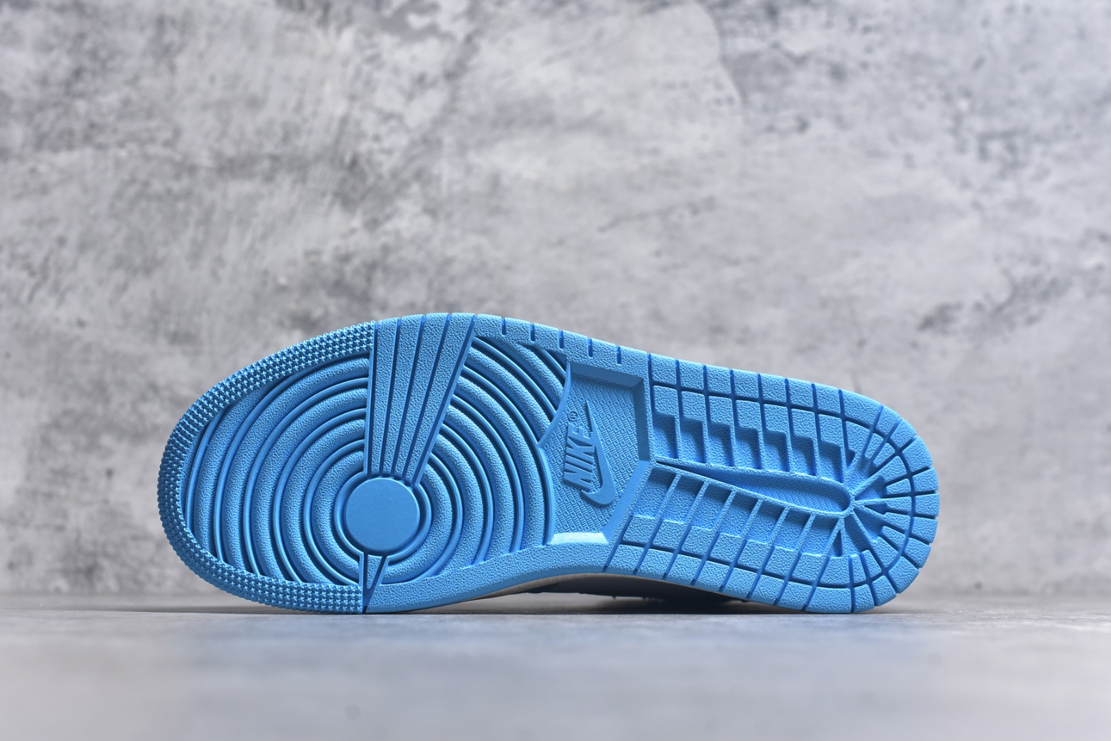 图片[6]-#Union x Air Jordan 1 Retro High高帮aj1 乔丹一代经典复古运动篮球板鞋 大厂福利 全头层皮料 原楦原纸板 细节如图所 尺码： 36 36.5 37.5 38 38.5 39 40 40.5 41 42 42.5 43 44 44.5 45 46 47.5-选品中心