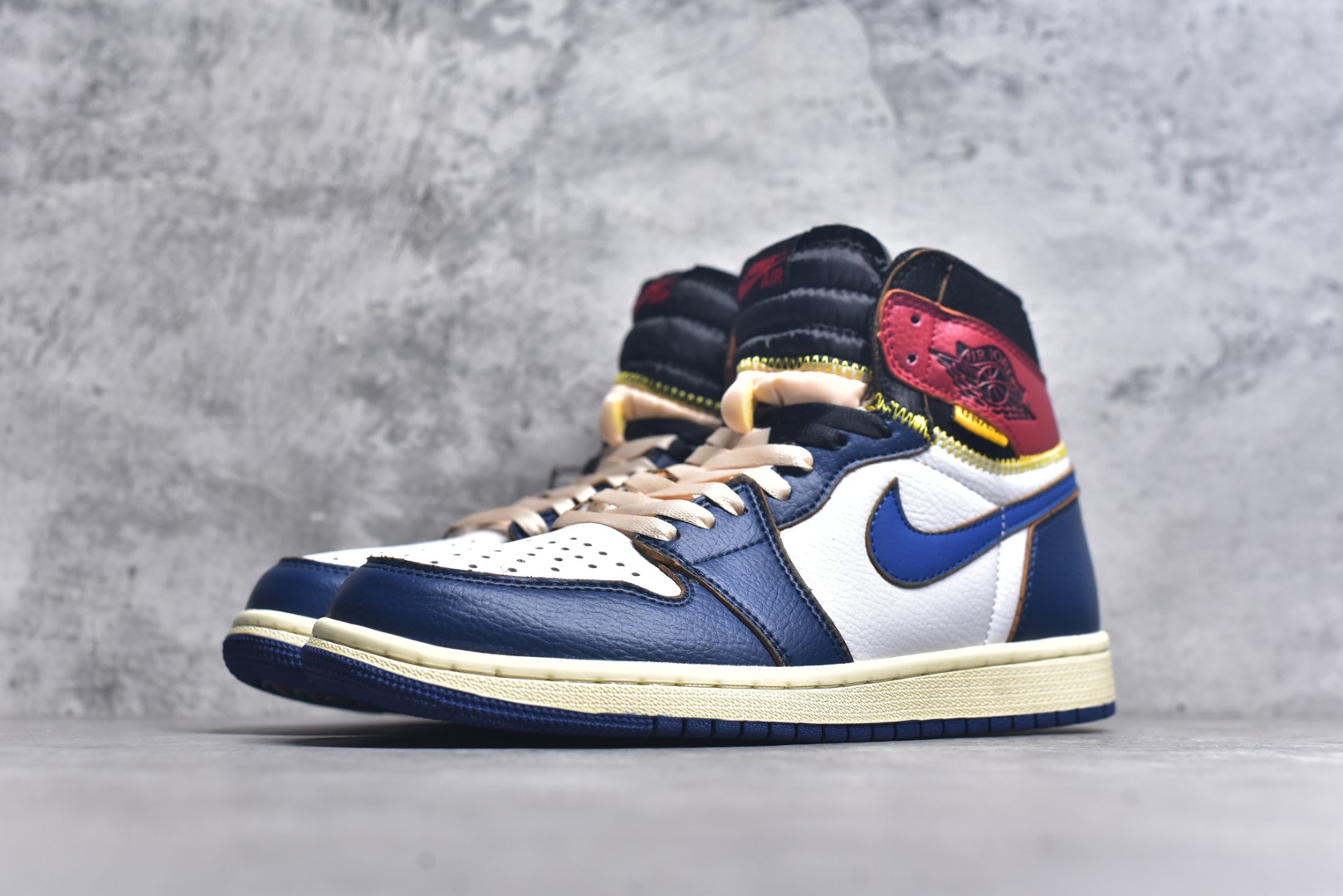 图片[2]-#Union x Air Jordan 1 Retro High高帮aj1 乔丹一代经典复古运动篮球板鞋 大厂福利 全头层皮料 原楦原纸板 细节如图所 尺码： 36 36.5 37.5 38 38.5 39 40 40.5 41 42 42.5 43 44 44.5 45 46 47.5-选品中心