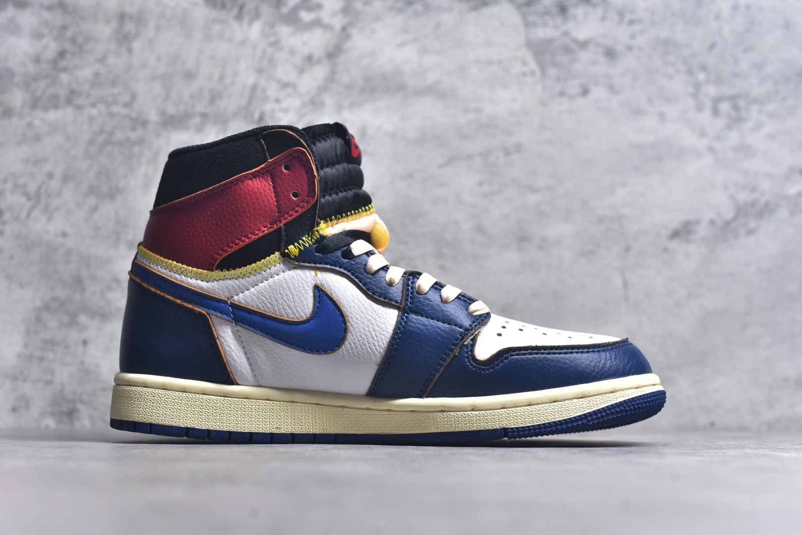 图片[3]-#Union x Air Jordan 1 Retro High高帮aj1 乔丹一代经典复古运动篮球板鞋 大厂福利 全头层皮料 原楦原纸板 细节如图所 尺码： 36 36.5 37.5 38 38.5 39 40 40.5 41 42 42.5 43 44 44.5 45 46 47.5-选品中心