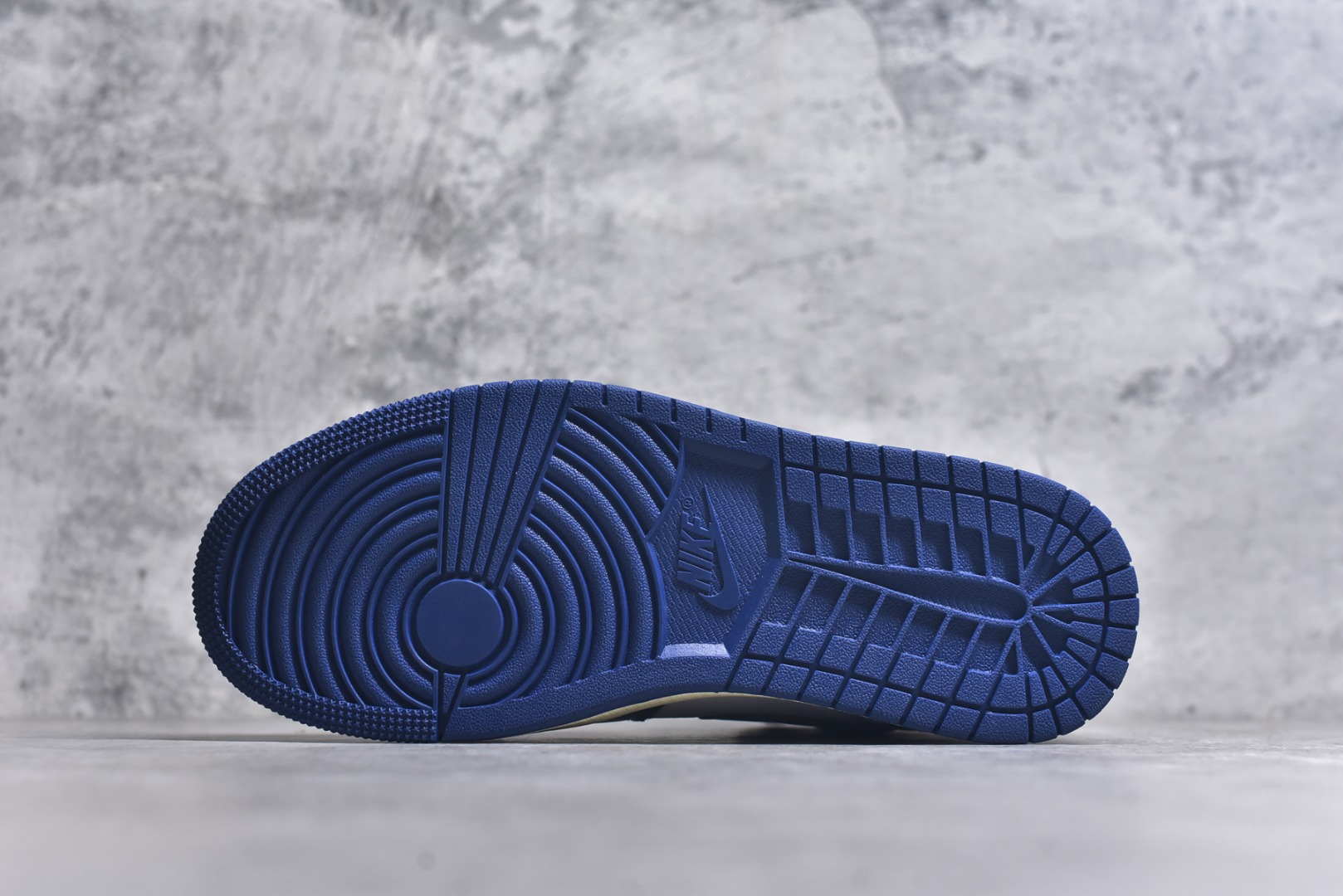 图片[6]-#Union x Air Jordan 1 Retro High高帮aj1 乔丹一代经典复古运动篮球板鞋 大厂福利 全头层皮料 原楦原纸板 细节如图所 尺码： 36 36.5 37.5 38 38.5 39 40 40.5 41 42 42.5 43 44 44.5 45 46 47.5-选品中心